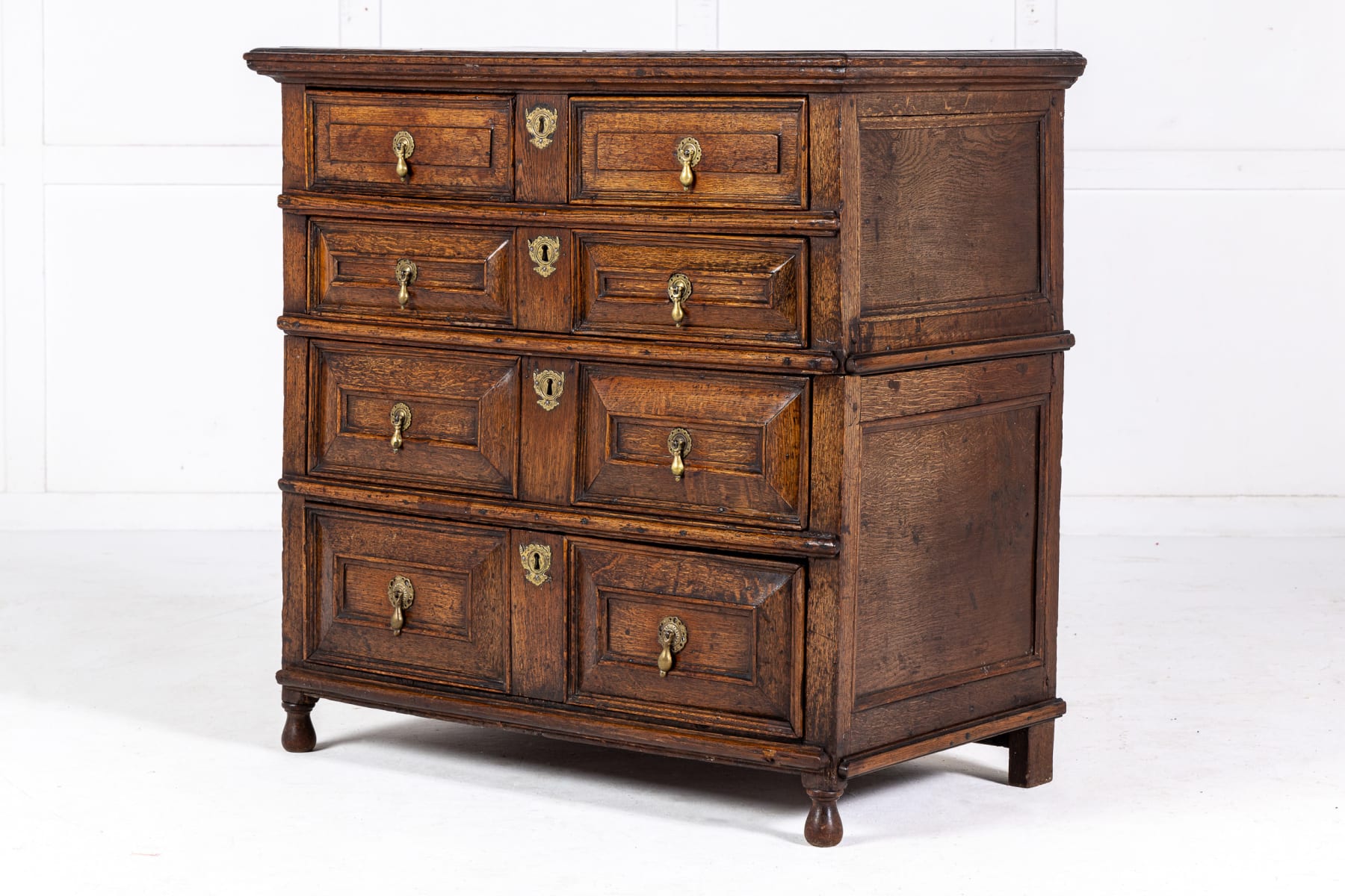 Early 18th Century English Oak Chest of Drawers