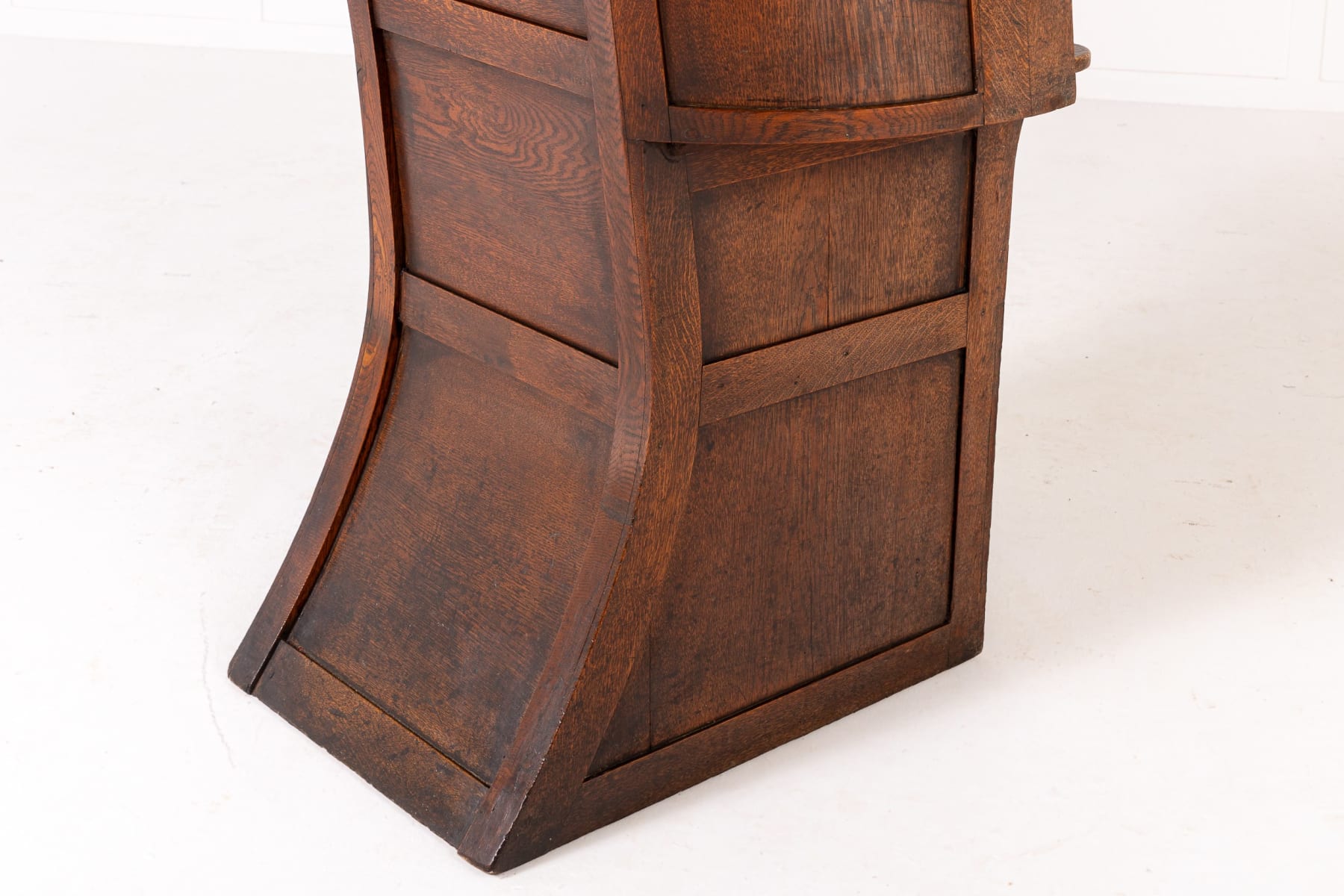 Large Late 18th Century English Oak Hooded Chair