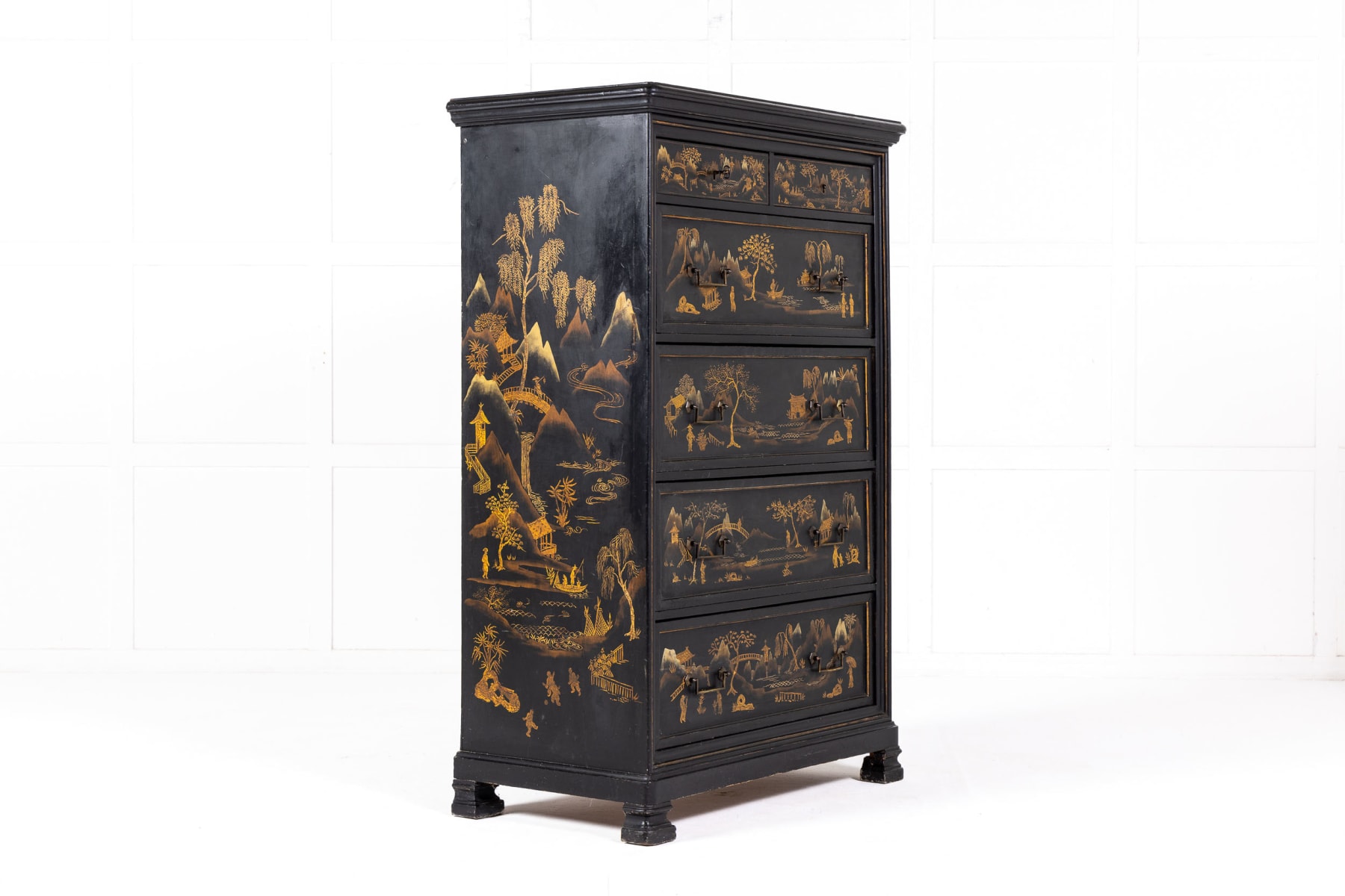 19th Century French Chest of Drawers with Chinese Lacquer Panels