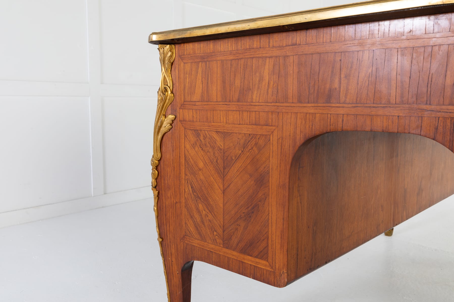 1940s French Kingwood Bureau Plat