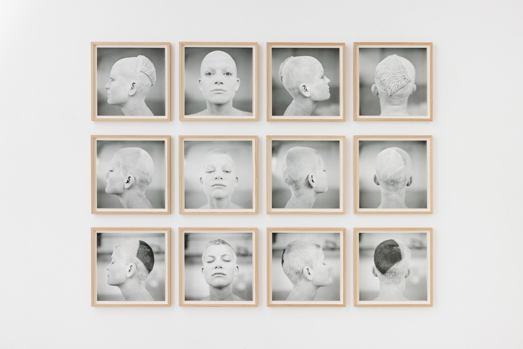 Tanja Ostojić, Personal Space photo series (1995-96), 1995