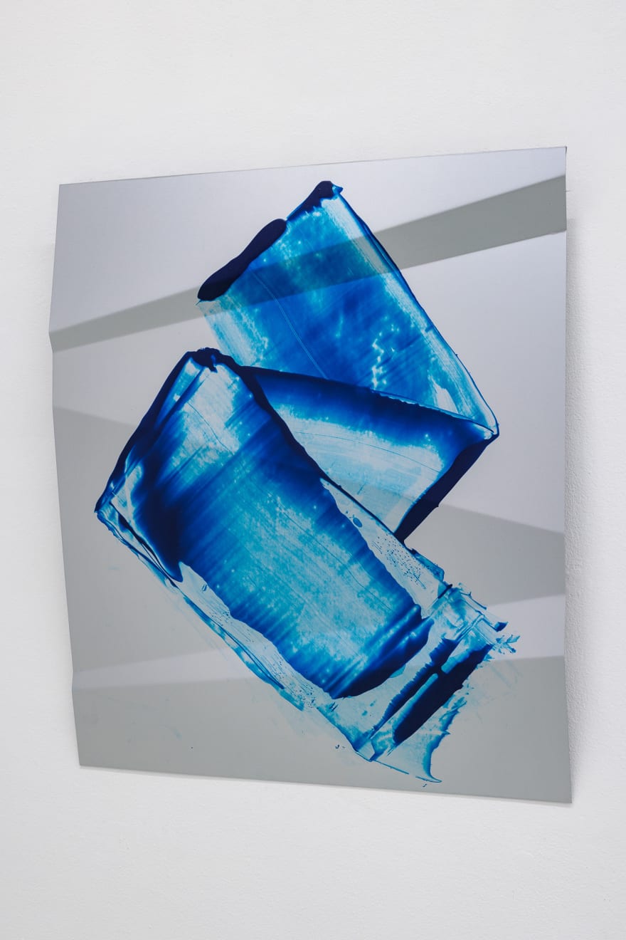 Hannah Perry, On the Bonnet (swish), 2023