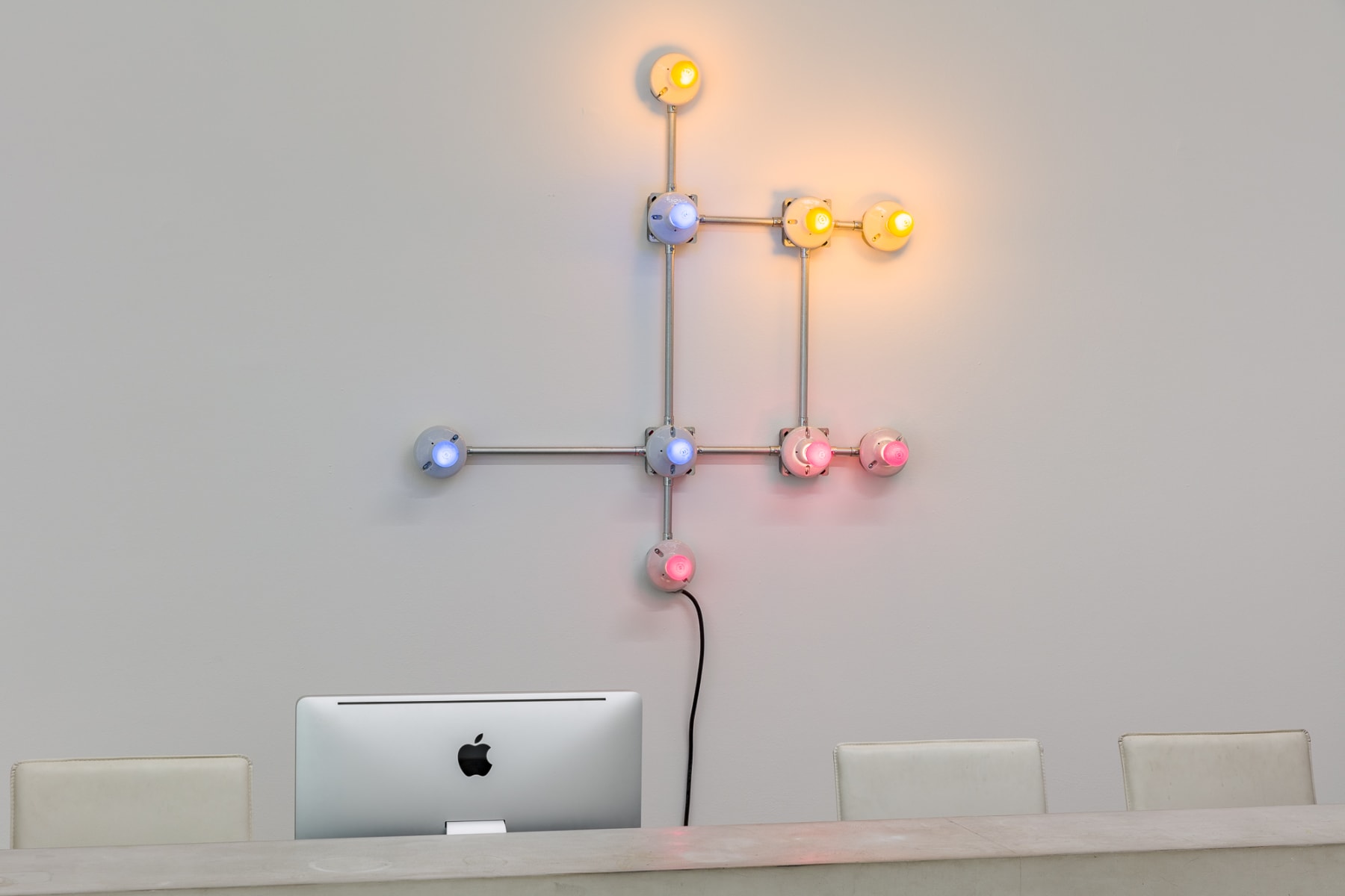 G.T. Pellizzi, Installation View IX: No Signal, 2020