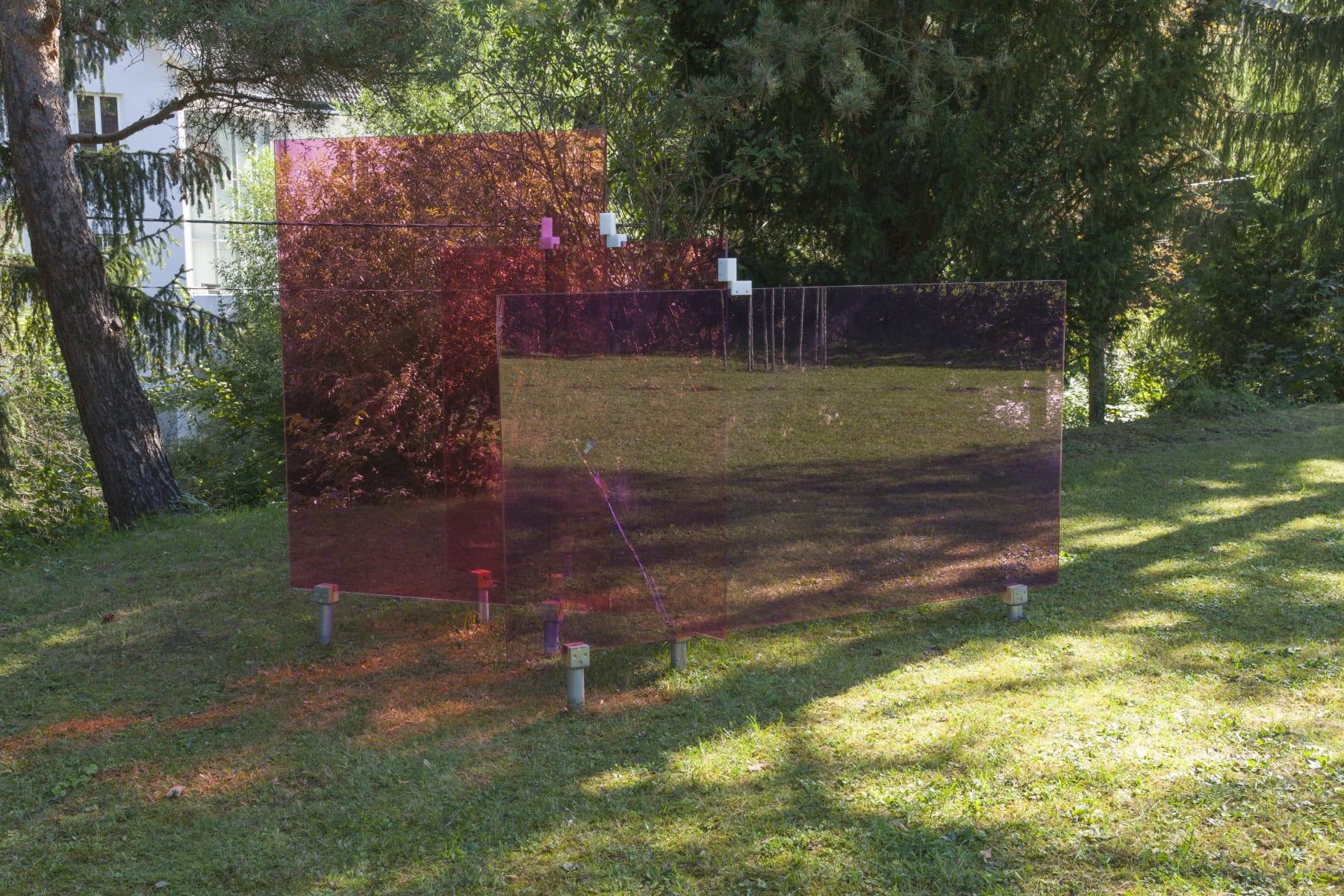 Sculpture Garden 2020, Thomas Baumann, Topic and Discussion (red/red/red/violett), 2017/18