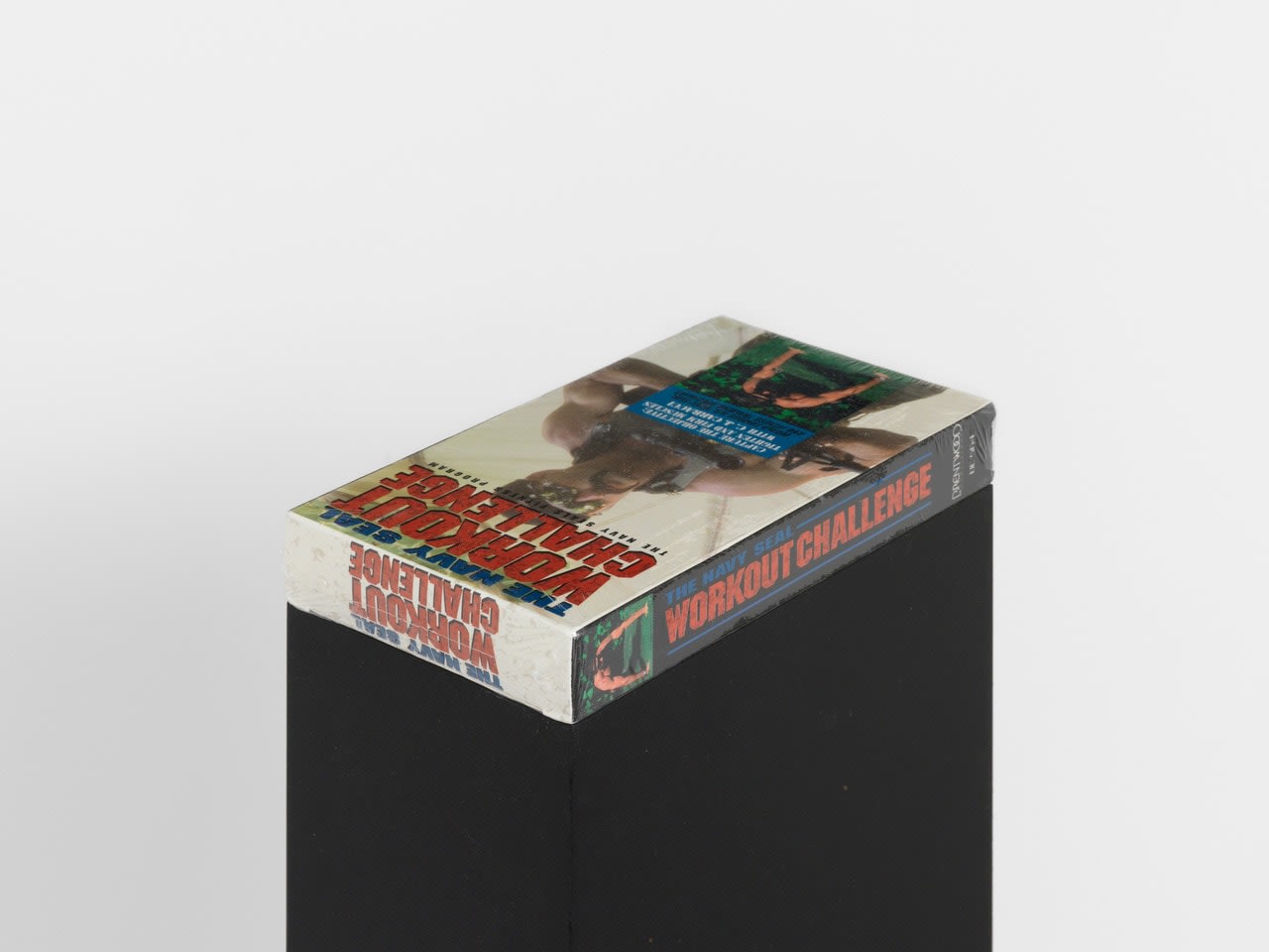 Mitchell Anderson, the haunting flares (cut), 2018