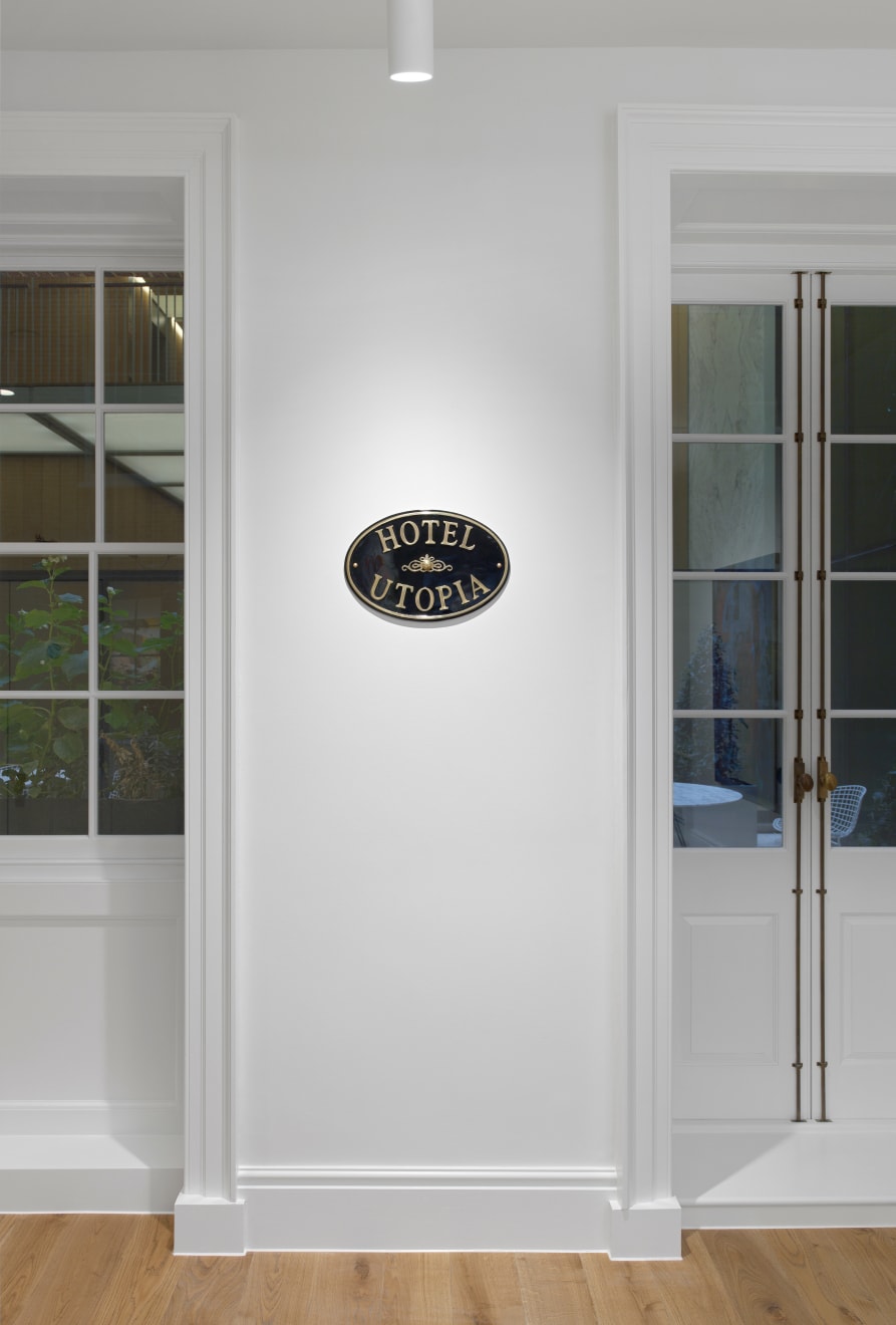 Swetlana Heger, HOTEL UTOPIA, 2023