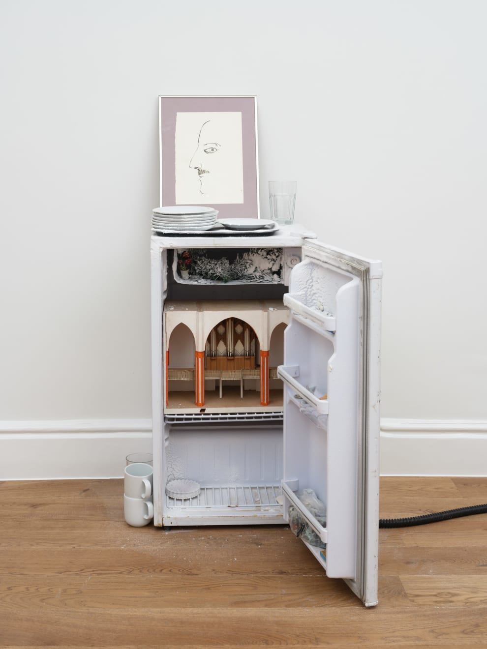 Tolia Astakhishvili, space reflected owner II, 2023