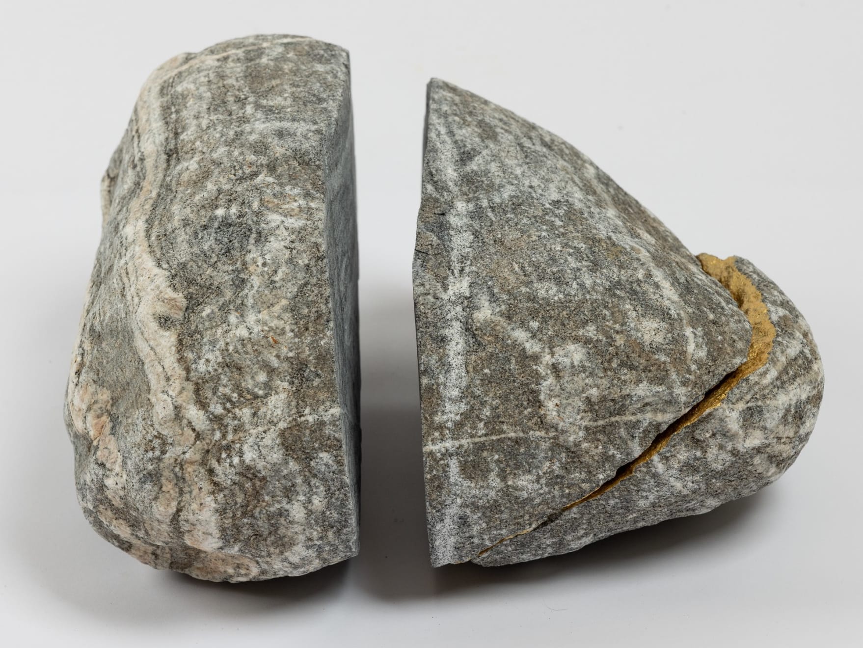 Mwangi Hutter, A Stone’s Throw Away, 2025