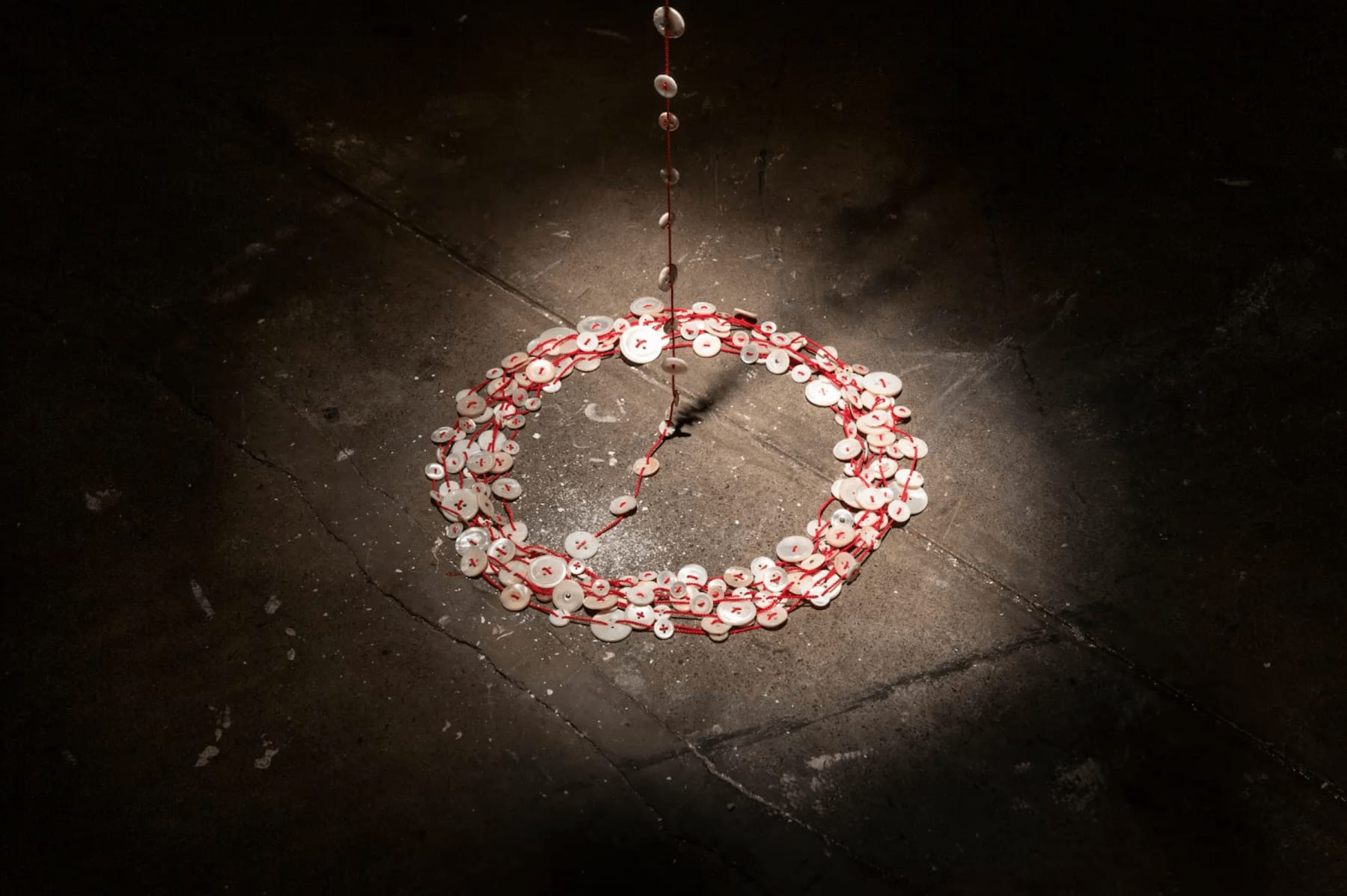 Jenna Lee, Bound by thread, 2021