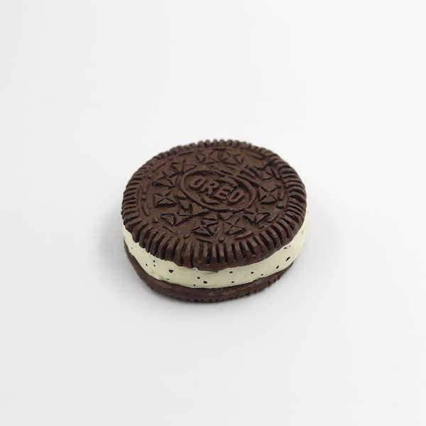 Kenny Pittock, OREO Ice-cream Sandwich , 2023