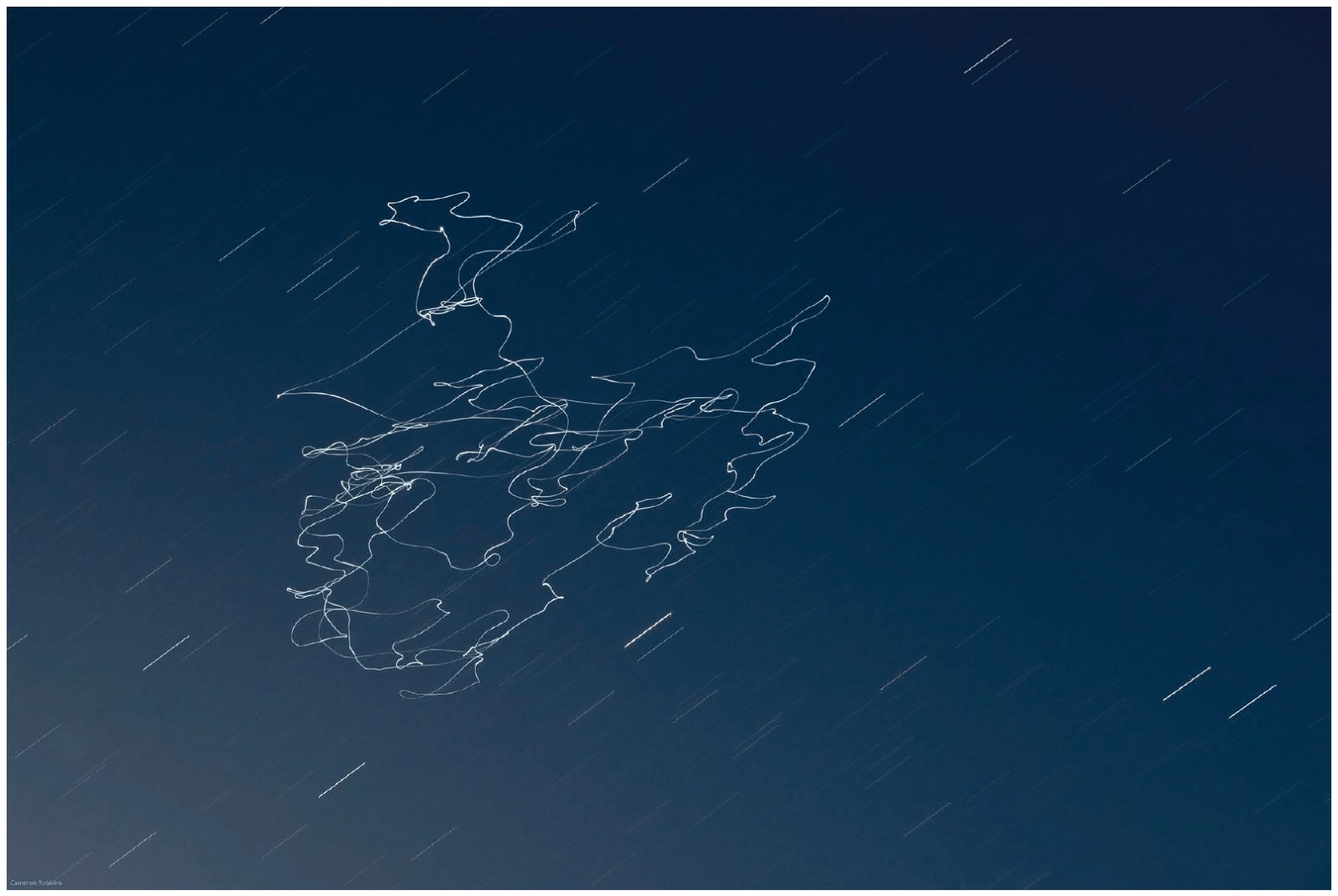 Cameron Robbins, Monmar nite kite (3 min) , 2020