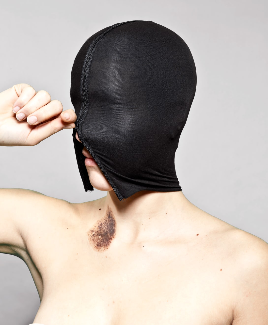 Mauren Brodbeck, Shame, 2013