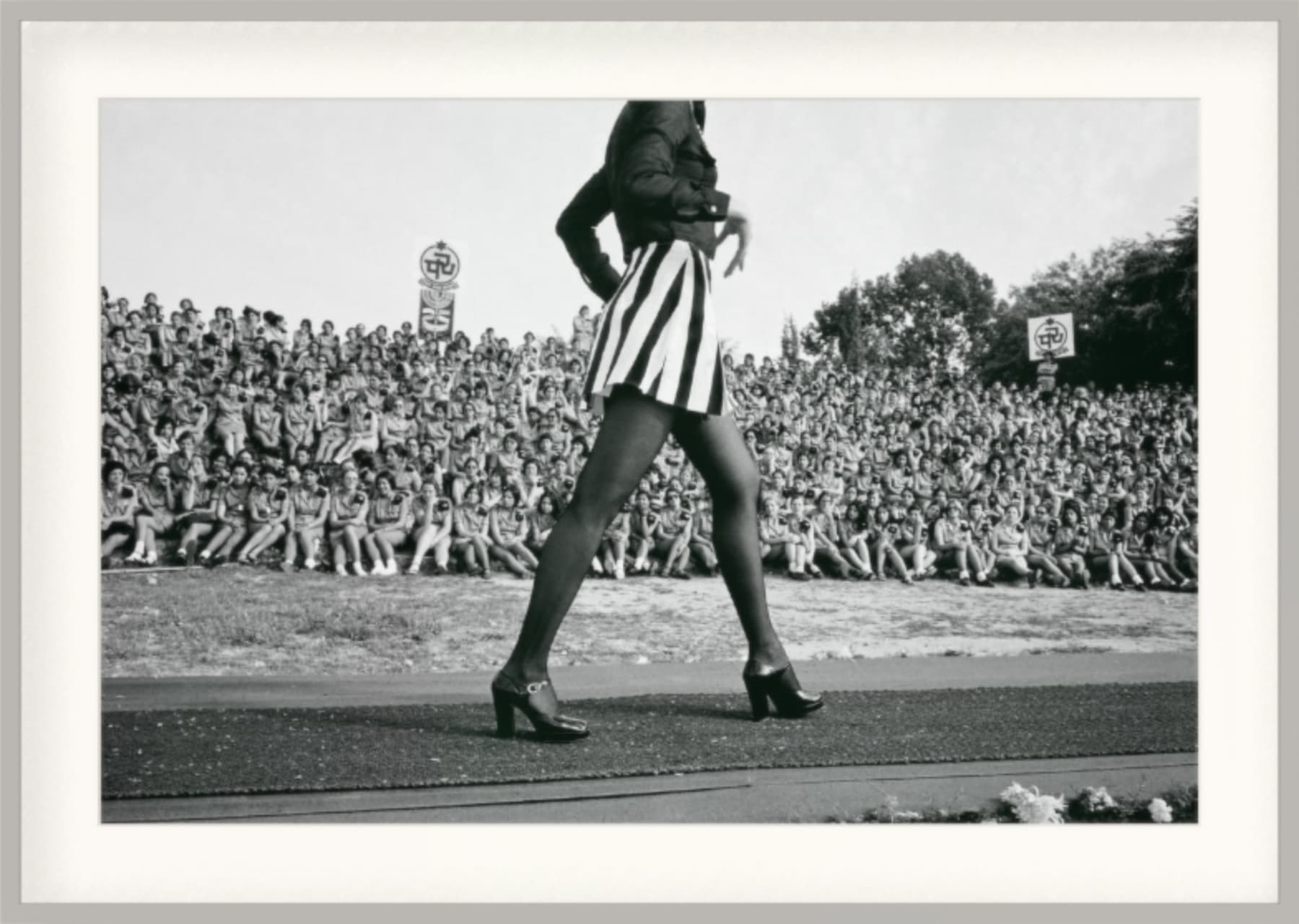 Micha Bar-Am, Fashion show, Tzrifin woman's army base, 1973