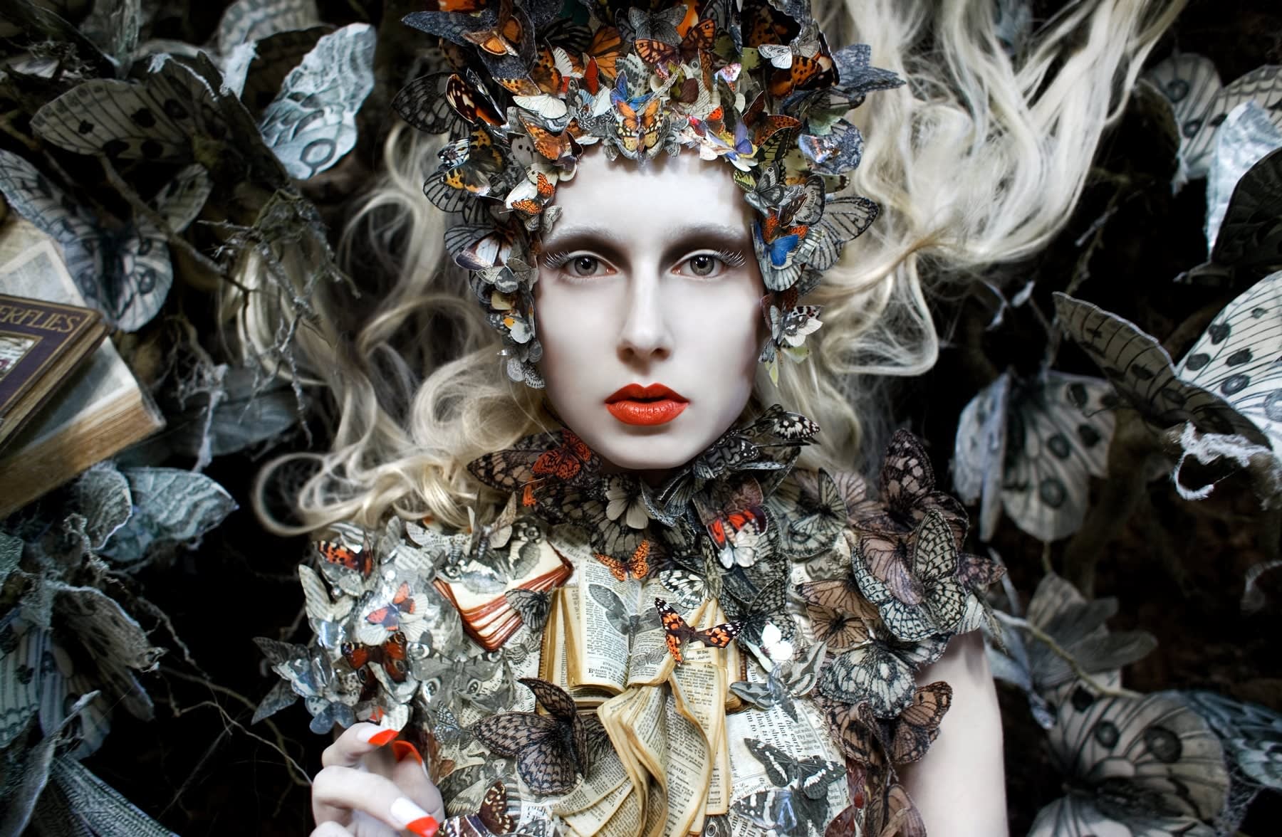 Kirsty Mitchell, The Ghost Swift, 2012