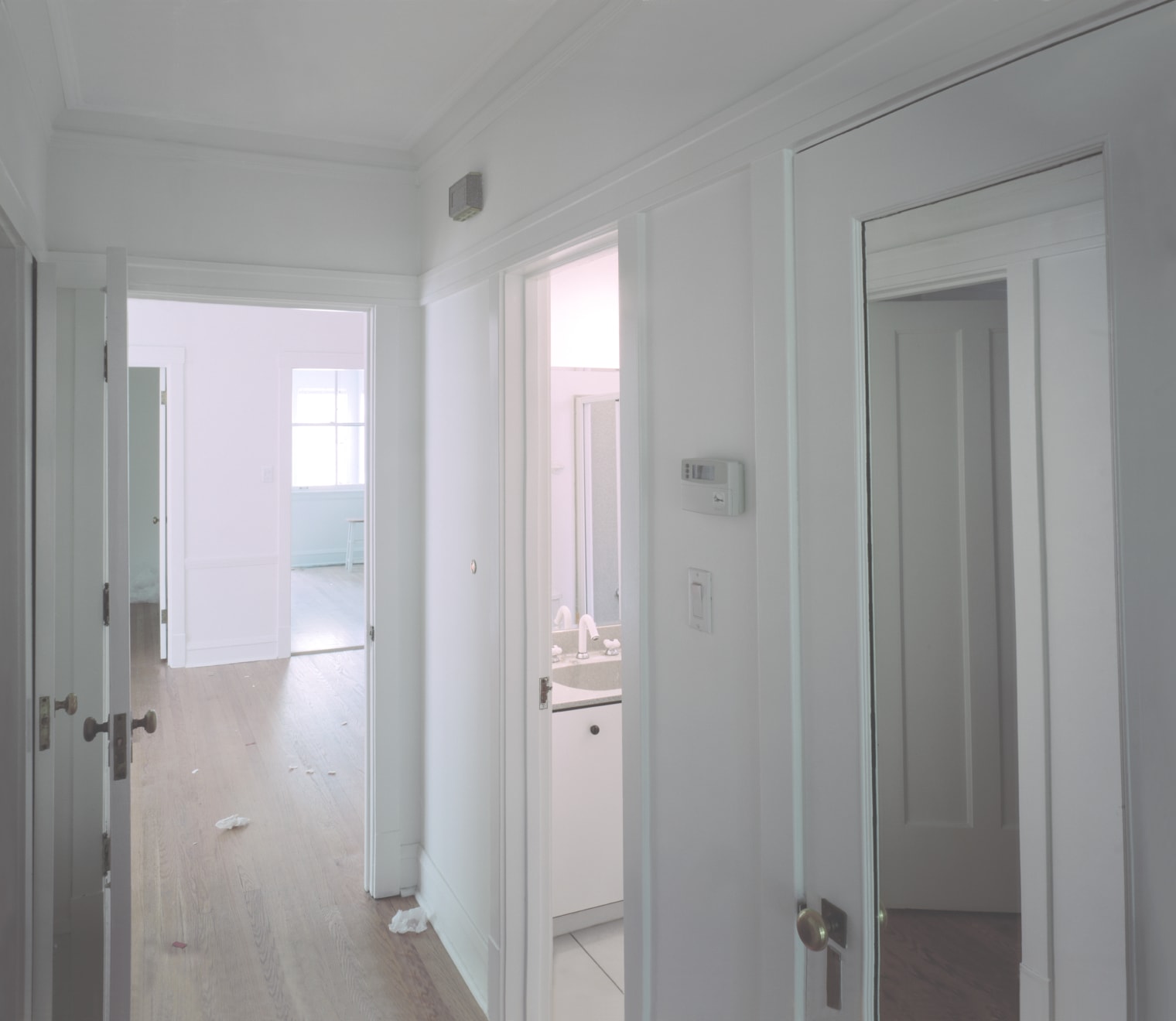 Laura Letinsky, Untitled #9 from the series SomewhereSomewhere, 2005