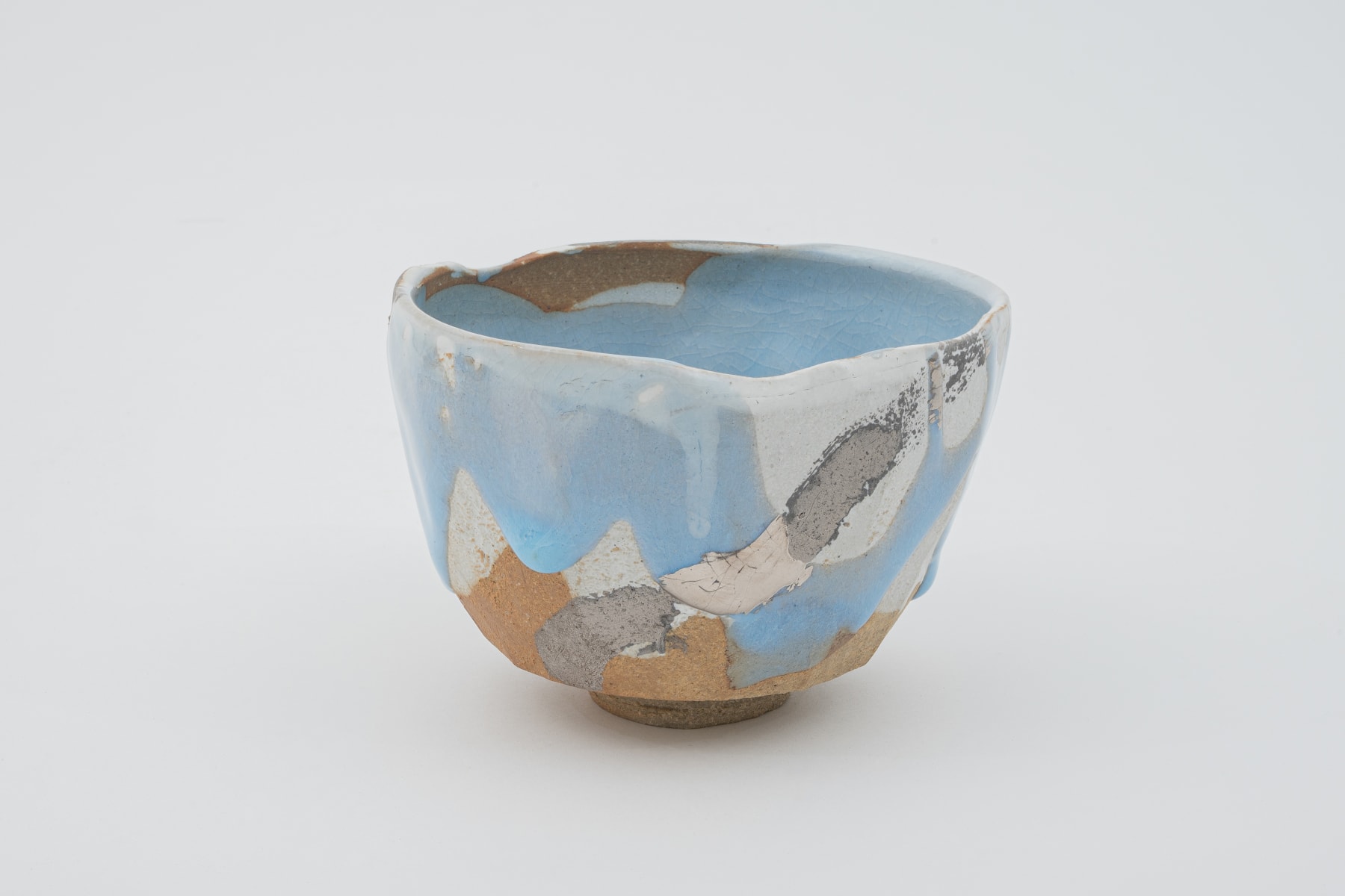 Hosai Matsubayashi XVI, Geppaku glaze with platinum Chawan / 茶盌　月白釉流シプラチナ彩, 2020