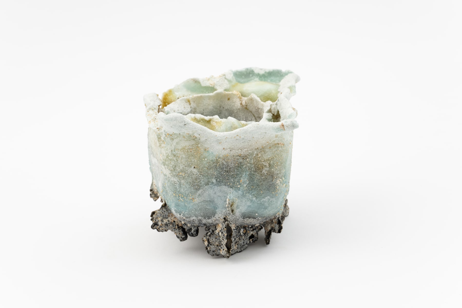 Masaomi Yasunaga, Crumbling, 2023