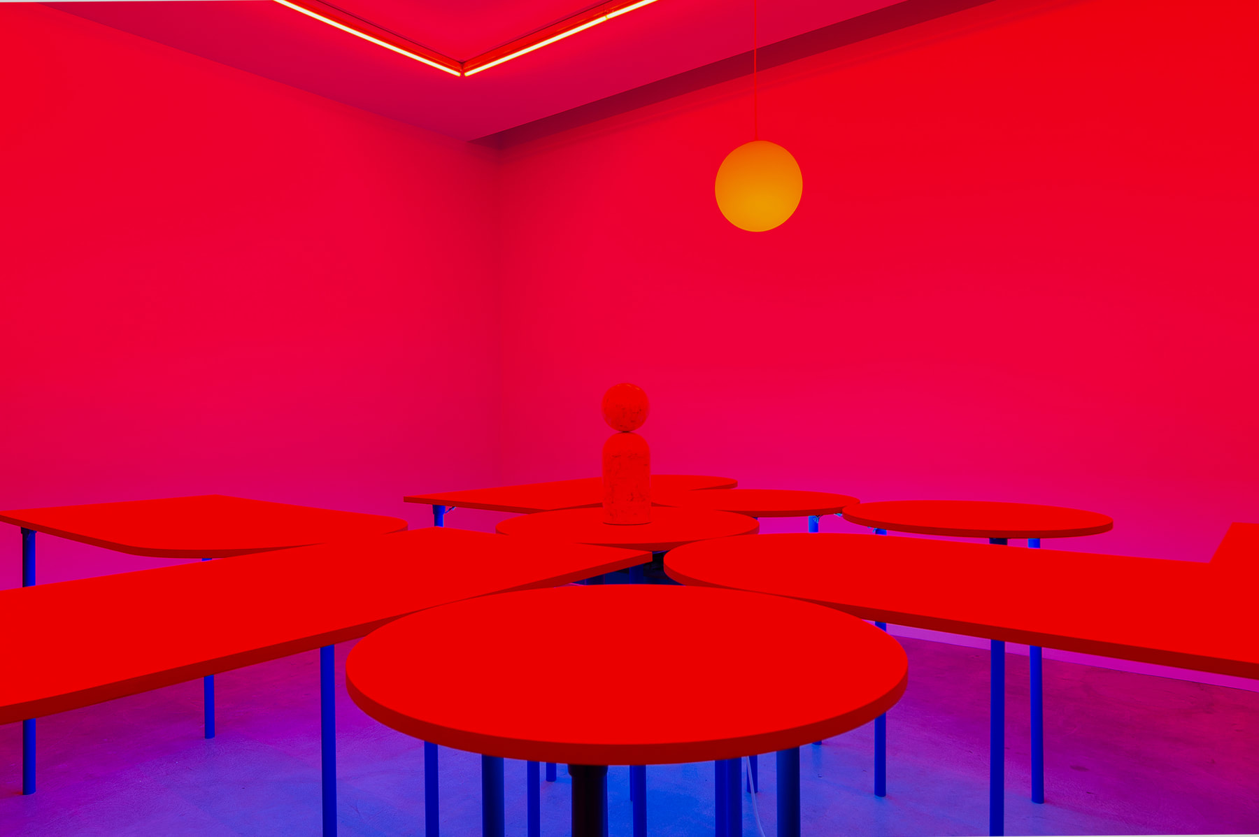 Takuro Tamayama, Installation (Eclipse Dance), 2019
