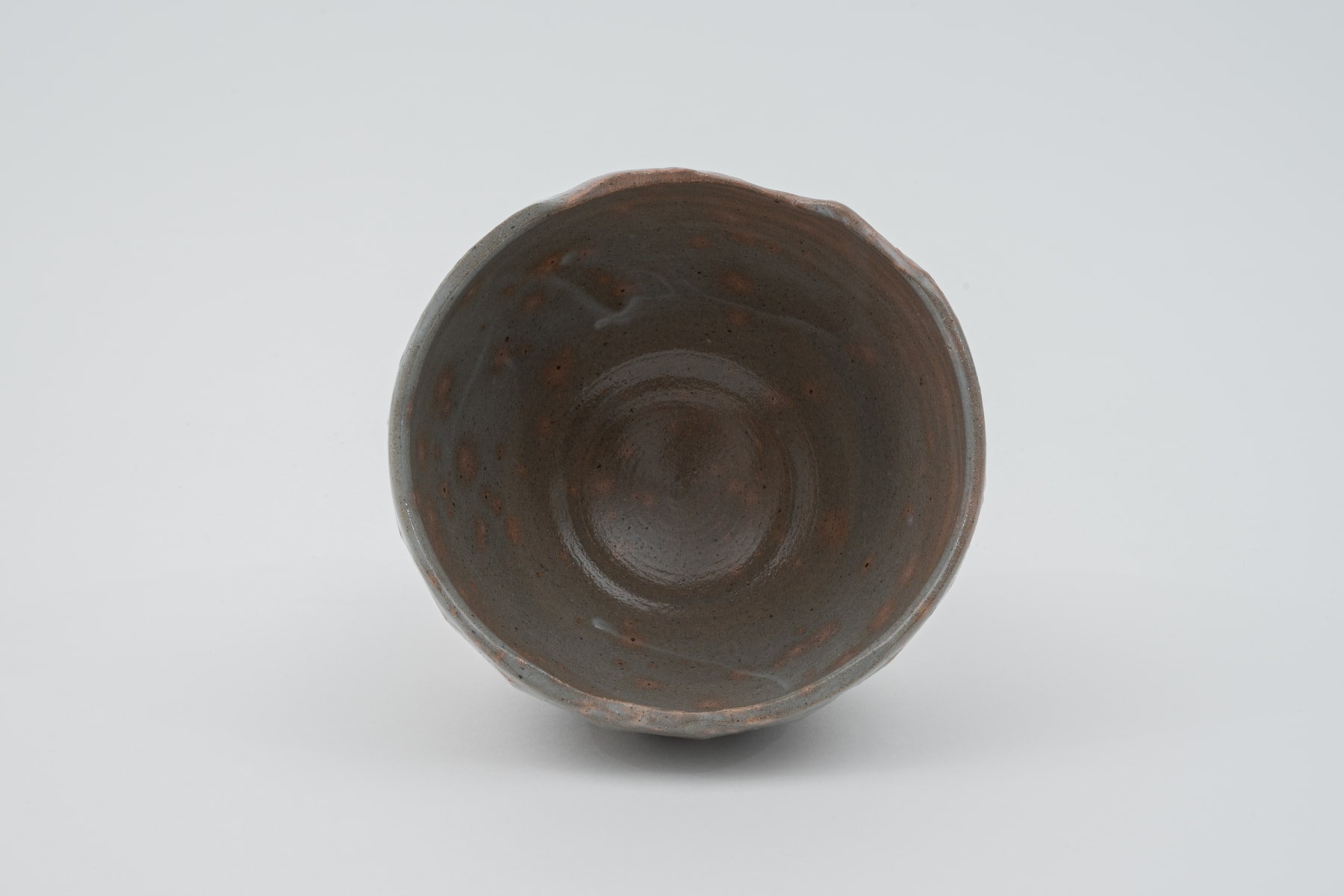 Hosai Matsubayashi XVI, Beni Tea bowl (red deer back pattern herame) 茶盌 (紅鹿背箆目) , 2020