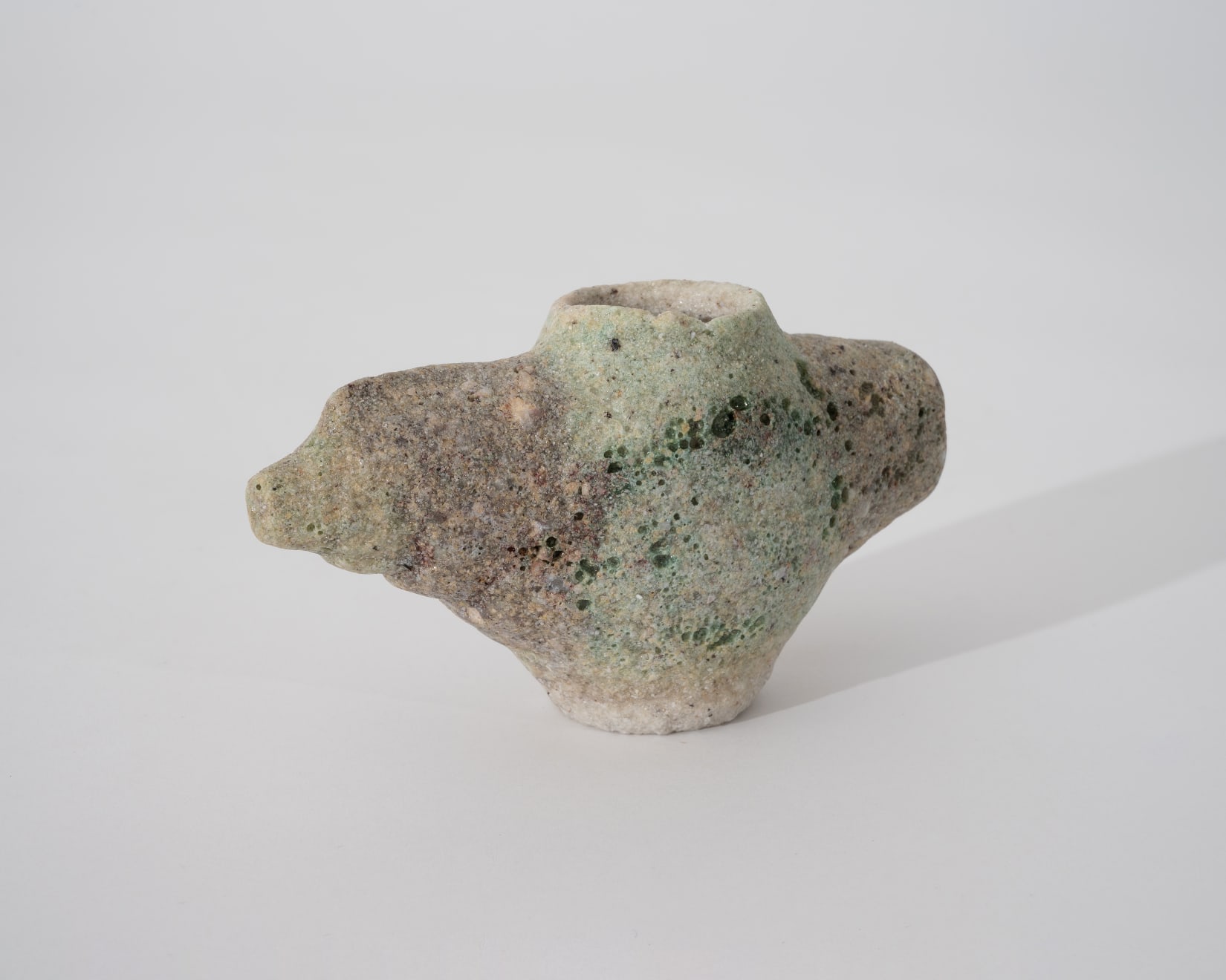 Masaomi Yasunaga, 空虚な生き物 / empty creature, 2019