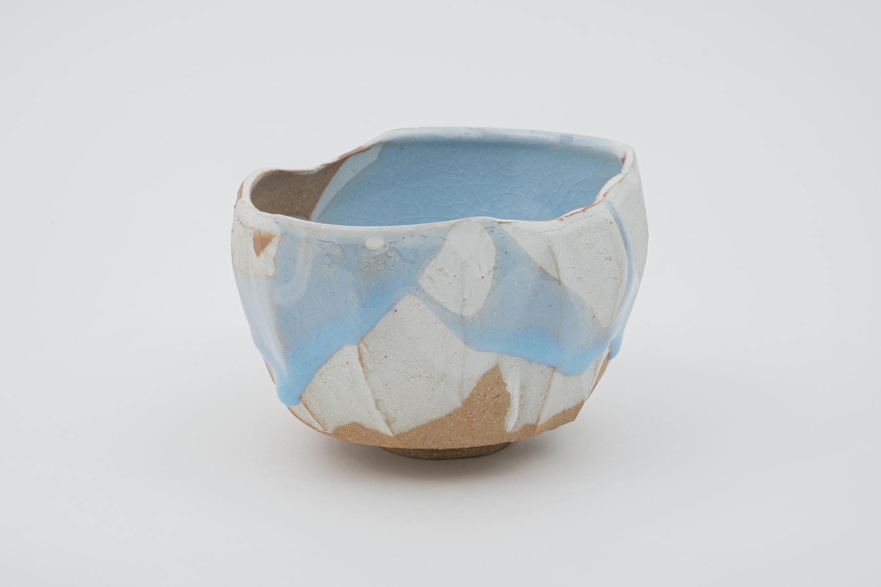 Hosai Matsubayashi XVI, Geppaku glaze Chawan / 月白釉流シ 茶碗, 2020