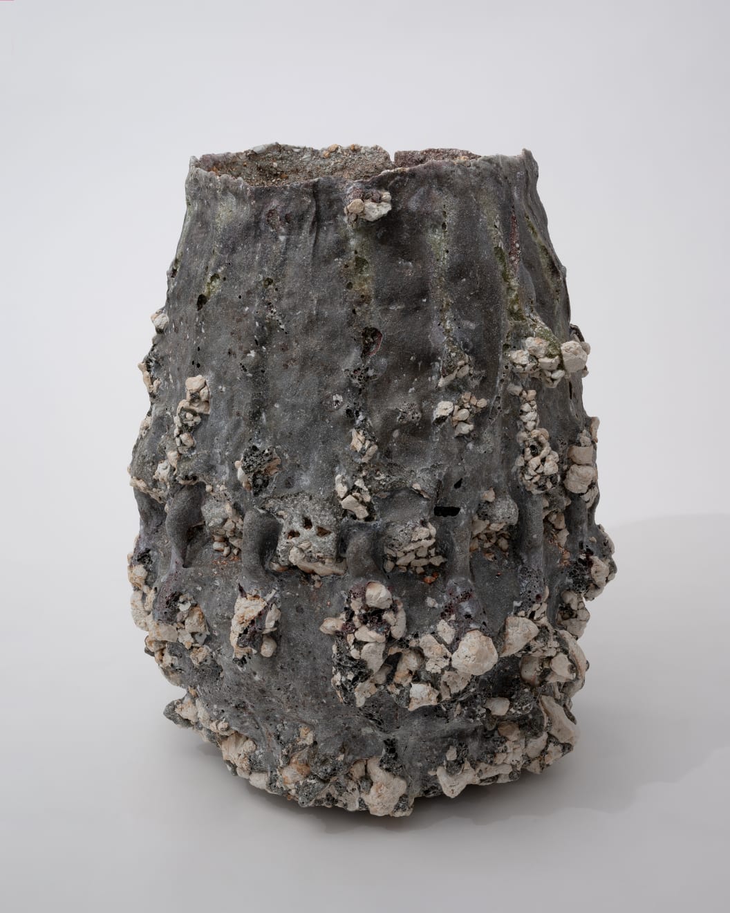Masaomi Yasunaga, 熔ける器 / melting vessel, 2019