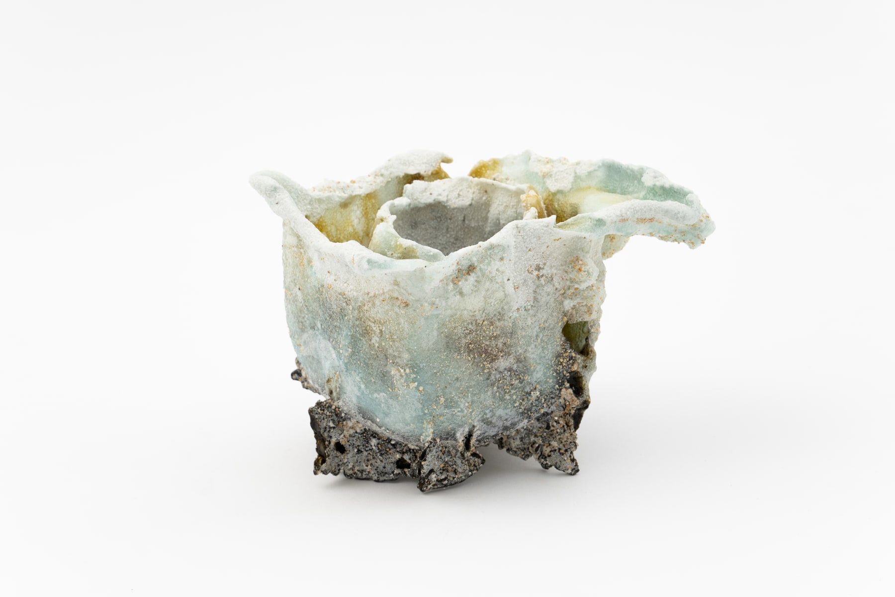 Masaomi Yasunaga, Crumbling, 2023
