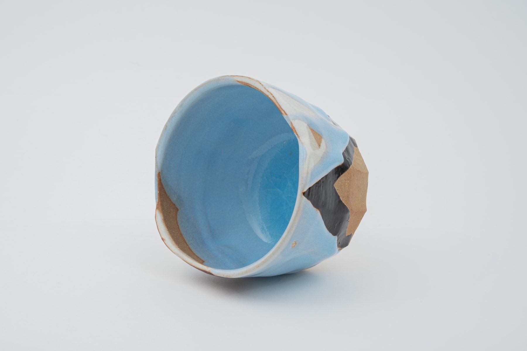 Hosai Matsubayashi XVI, Geppaku glaze with lacquer / 茶盌　陶漆合作　塗　西村圭功, 2020