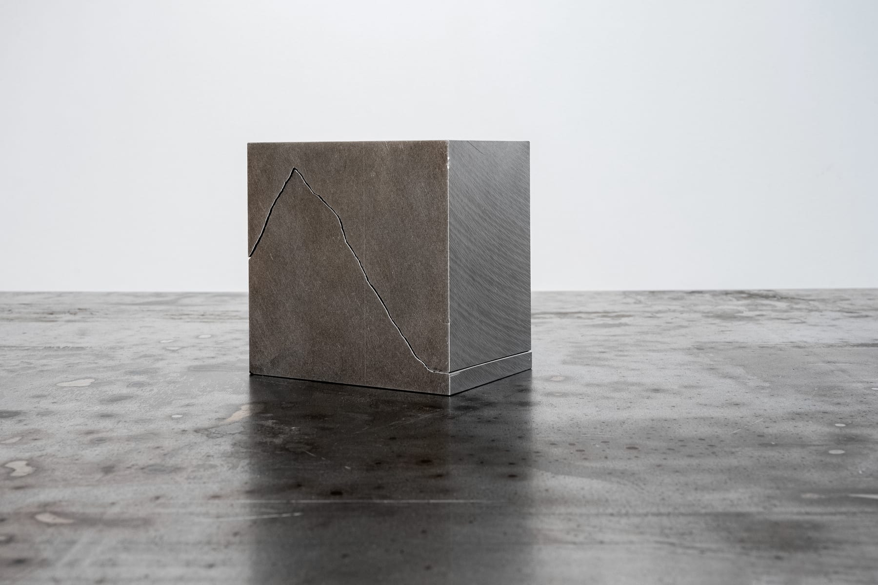 Jiro Nagase, Bookends C, 2022