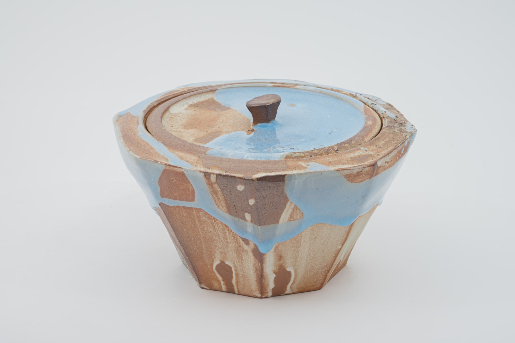Hosai Matsubayashi XVI, Mizusashi (water keeper) Geppaku glaze / 水指　月白釉流し/, 2020