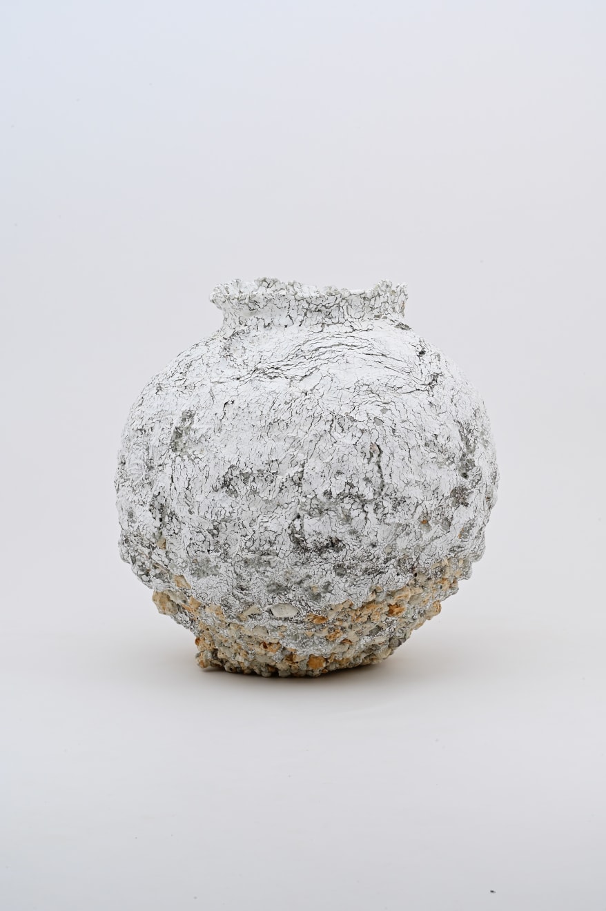 Masaomi Yasunaga, Melting vessel 溶ける器, 2024