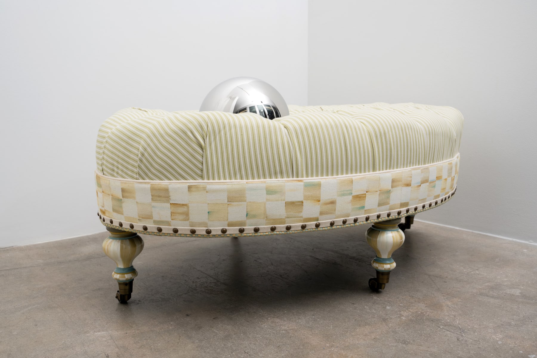 Shuzo Azuchi Gulliver, Weight (Human Ball), 1978