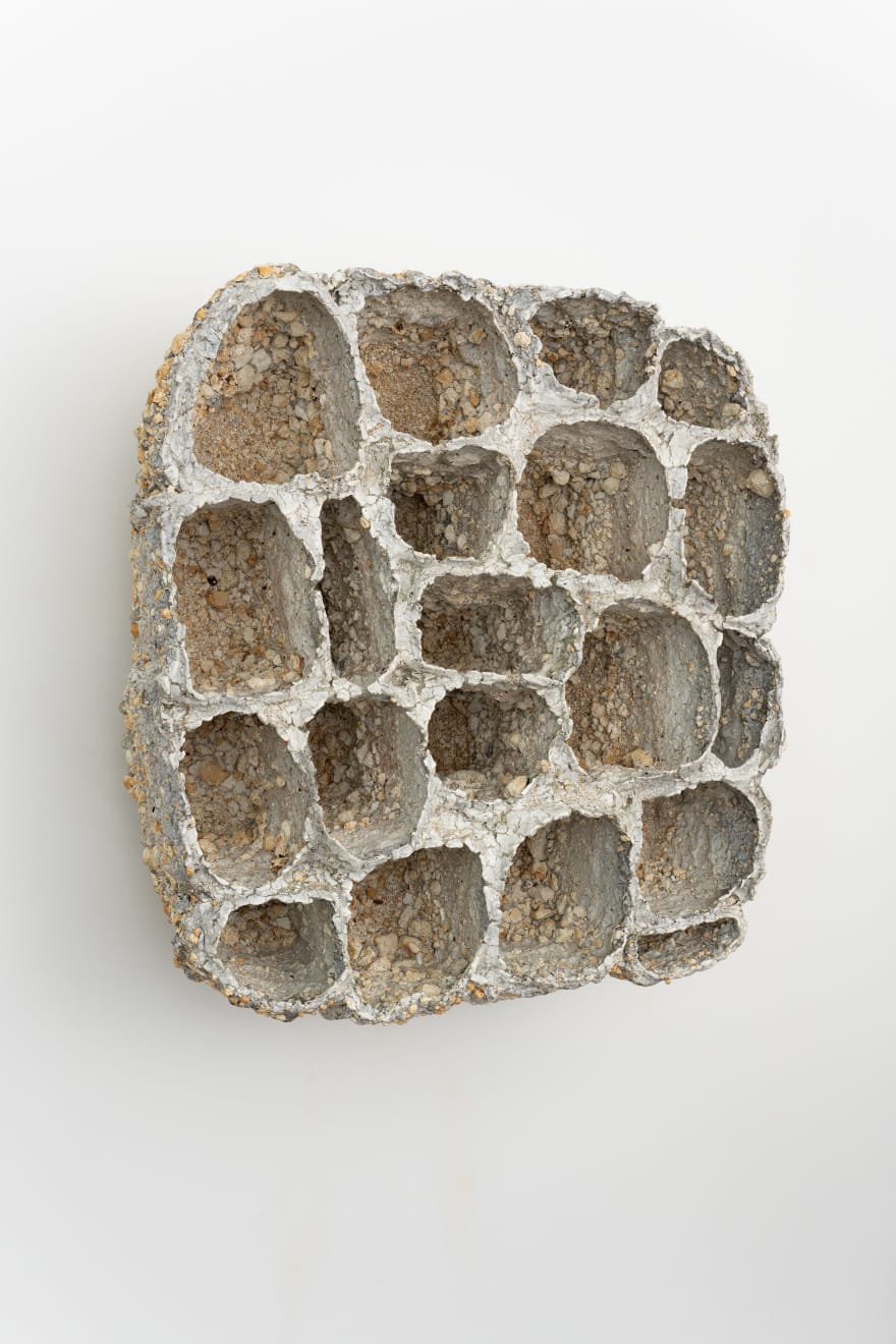 Masaomi Yasunaga, Skeleton of a box 箱の骨格, 2022