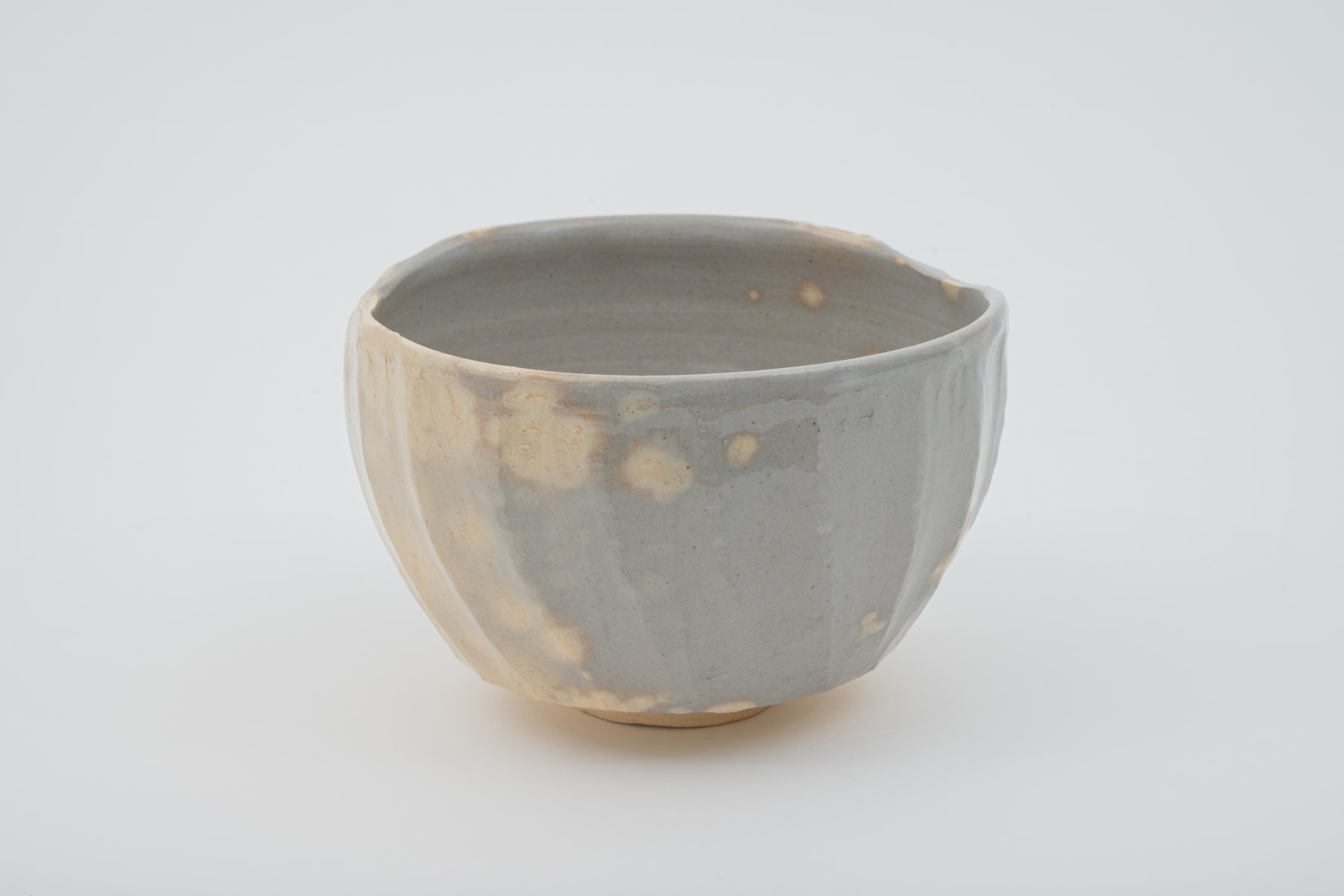 Hosai Matsubayashi XVI, Kase Tea bowl (deer back herame) 茶盌 (鹿背箆目), 2020