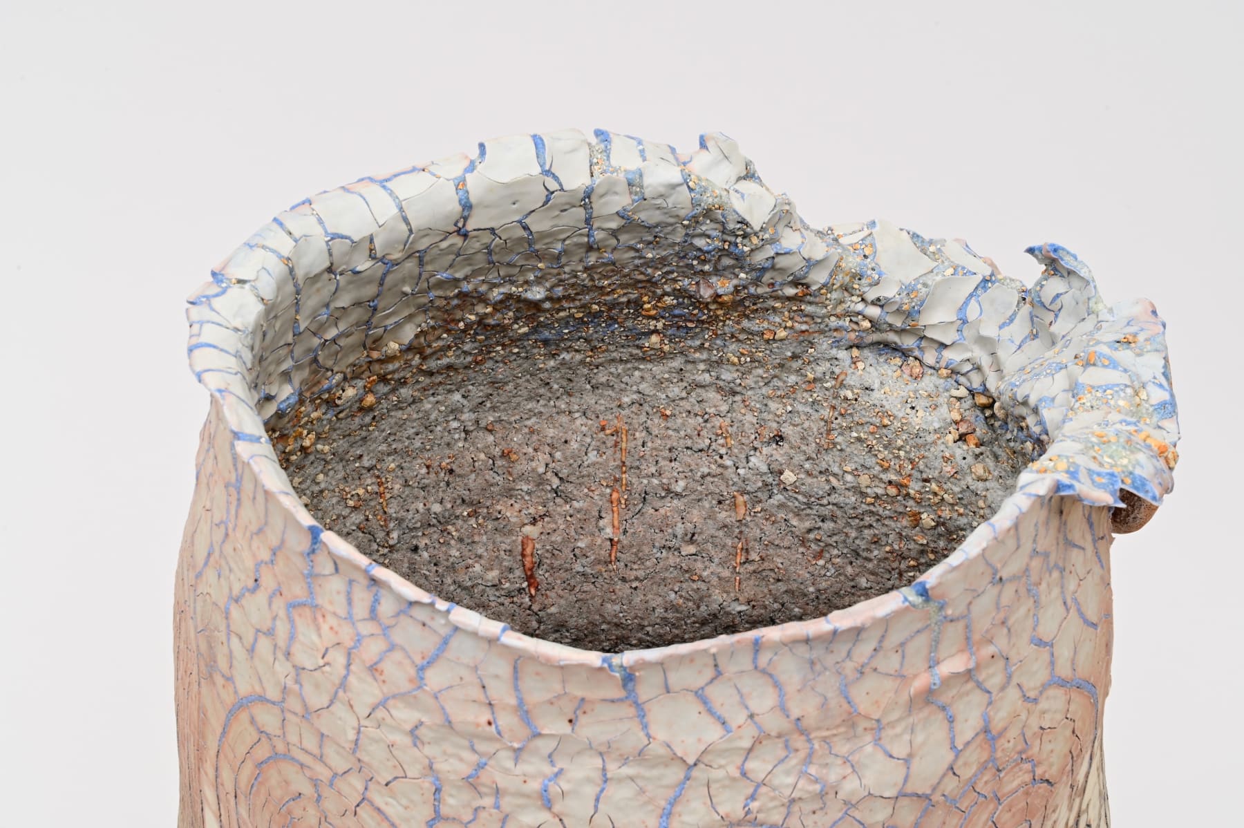 Masaomi Yasunaga, Stone vessel 石の器, 2024