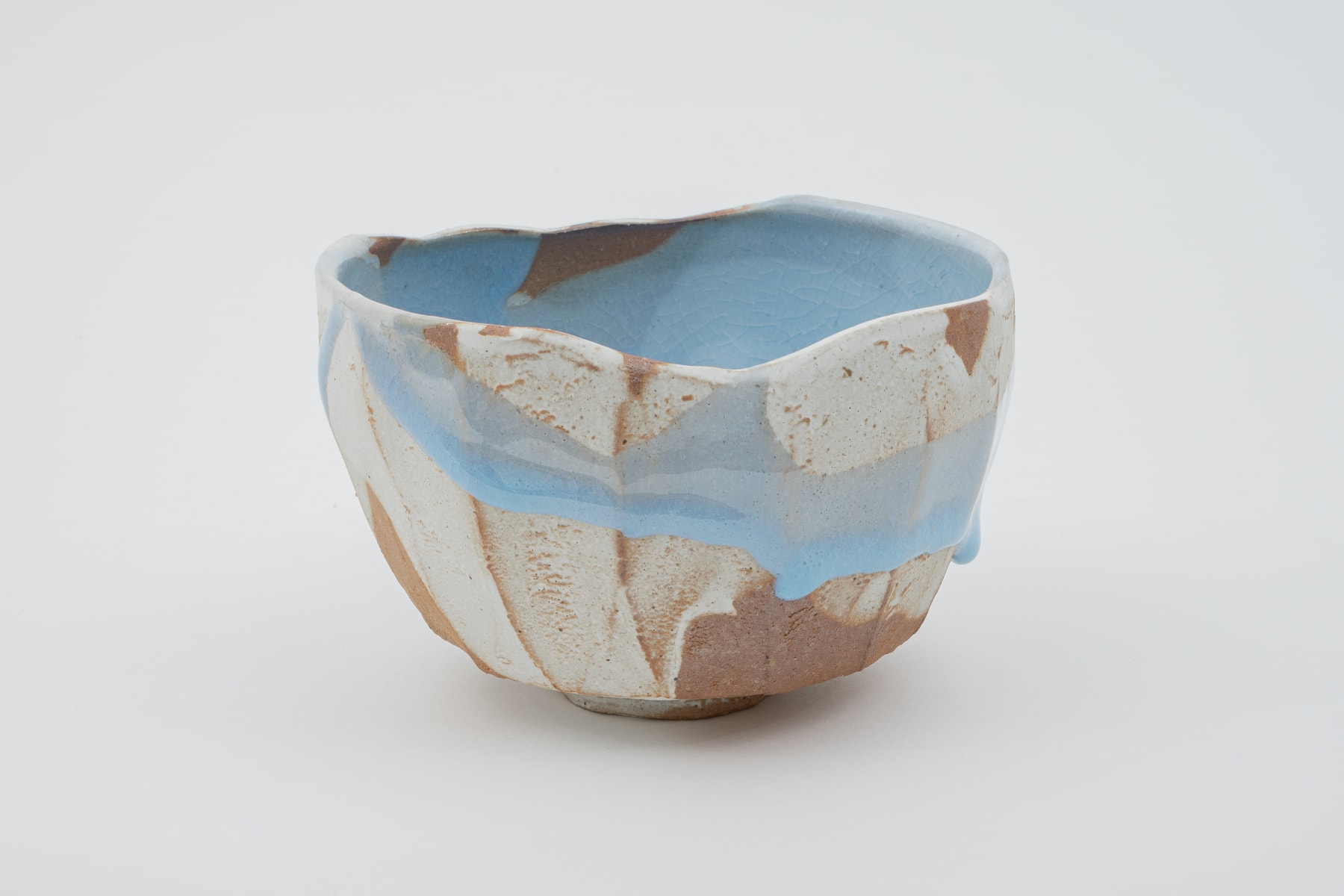 Hosai Matsubayashi XVI, Geppaku glaze Chawan / 月白釉流シ 茶碗, 2020