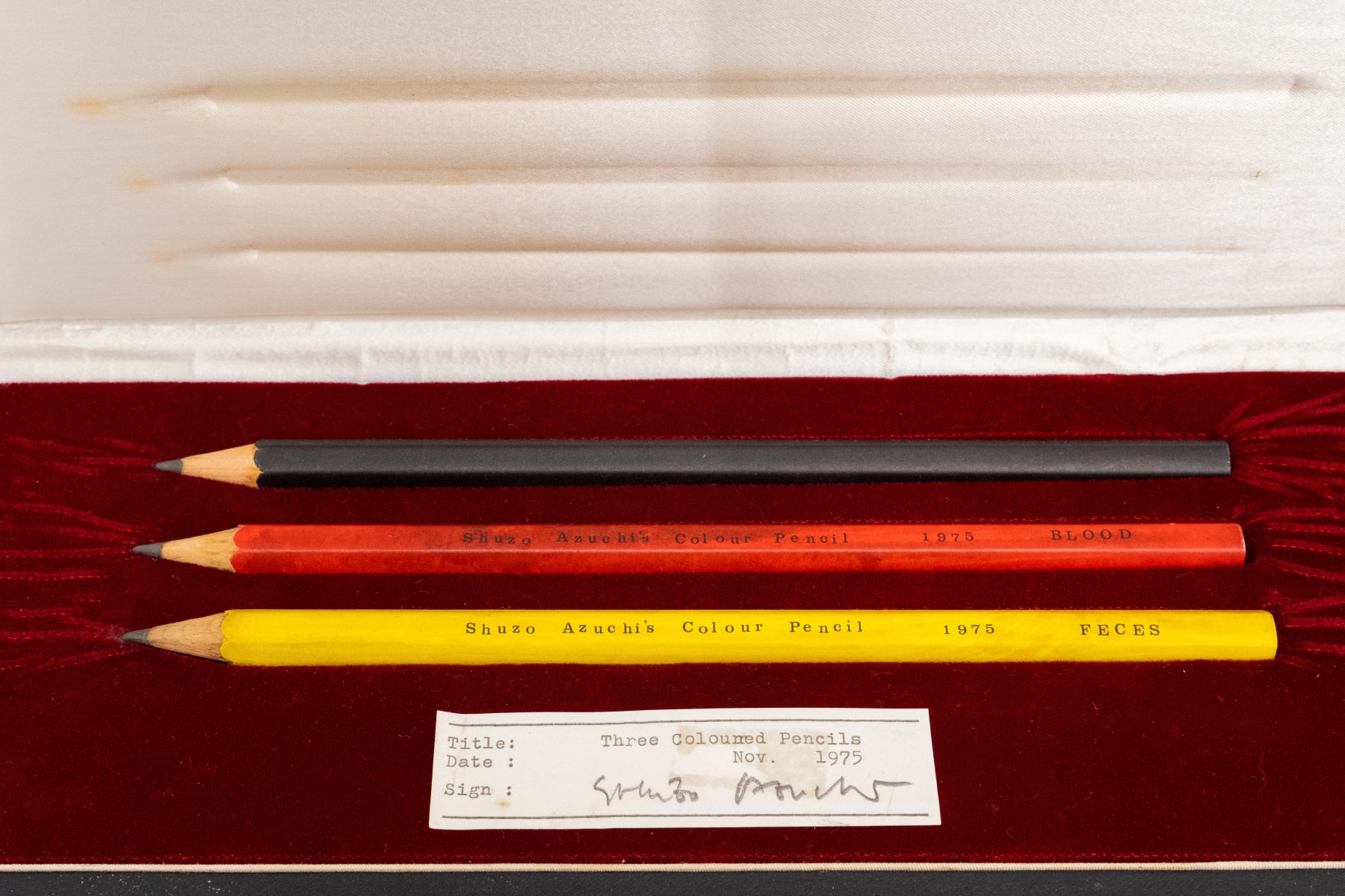 Shuzo Azuchi Gulliver, Three colored pencils : Model-D, 1975