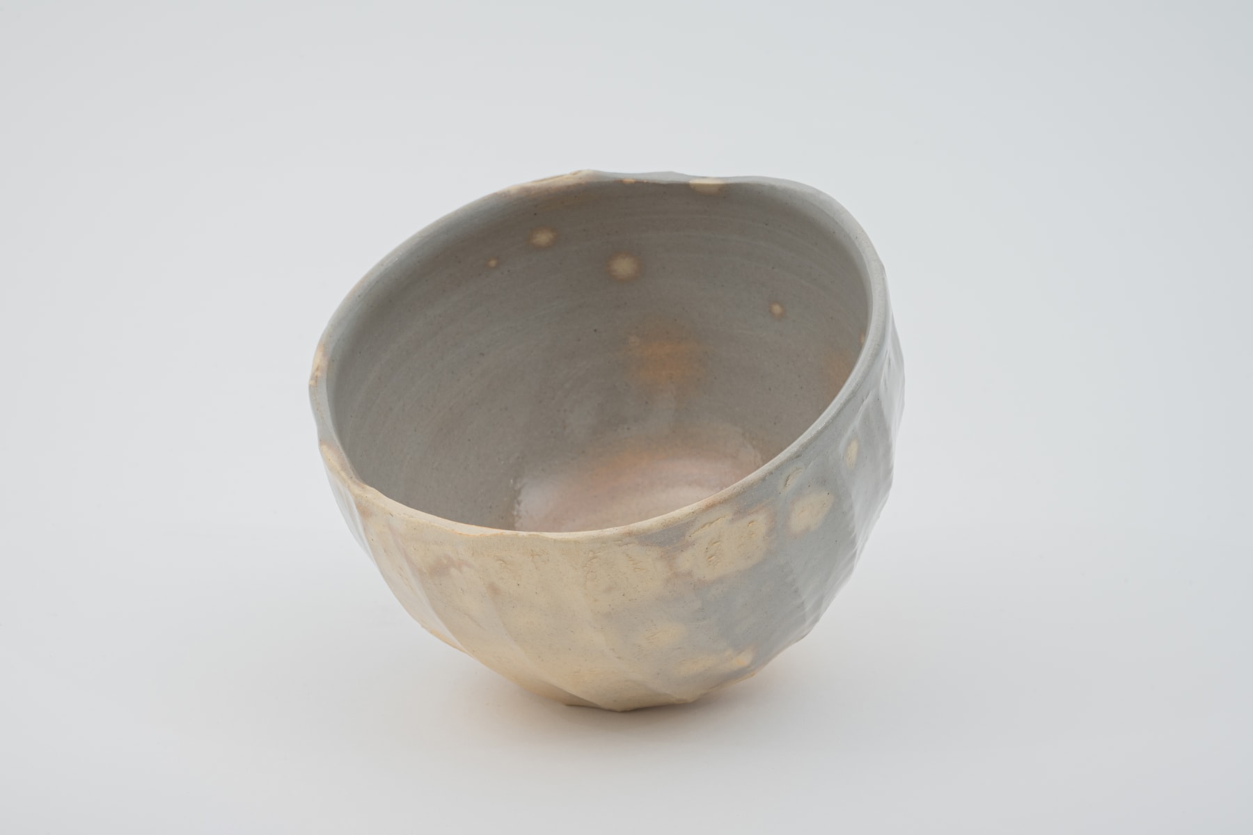 Hosai Matsubayashi XVI, Kase Tea bowl (deer back herame) 茶盌 (鹿背箆目), 2020