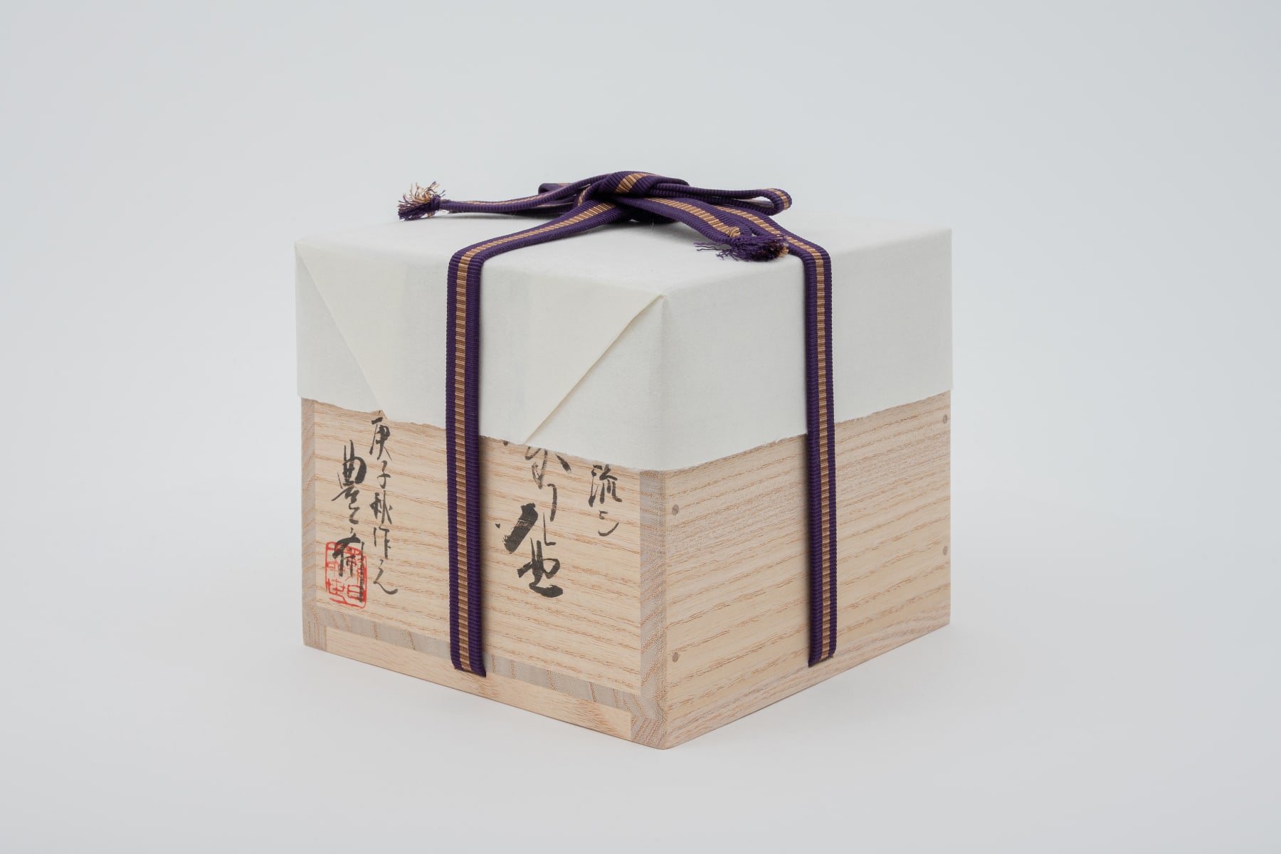 Hosai Matsubayashi XVI, Geppaku glaze with gold Chawan / 月白釉流シ金彩, 2020