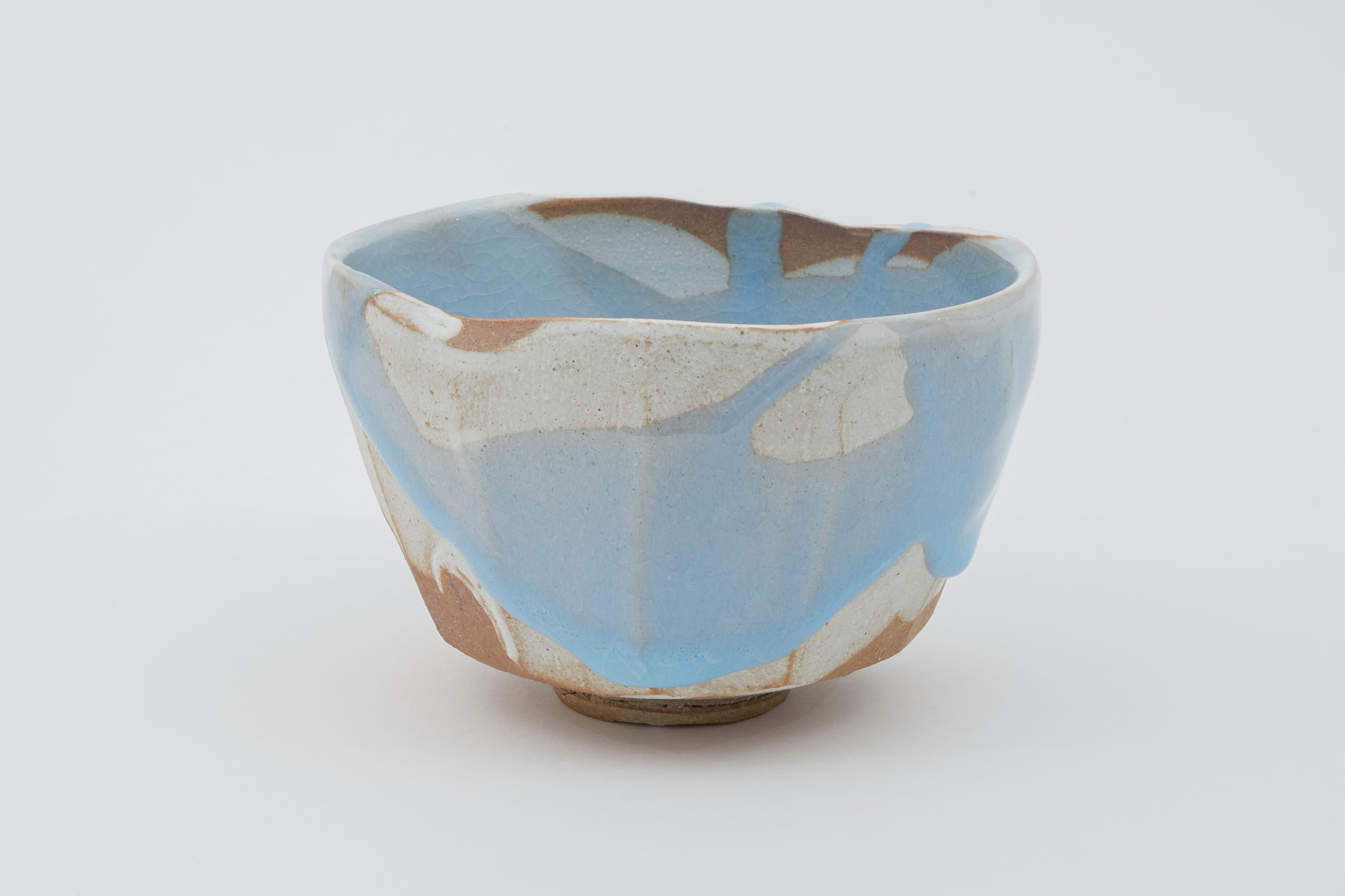 Hosai Matsubayashi XVI, Geppaku glaze Chawan / 月白釉流シ 茶碗, 2020