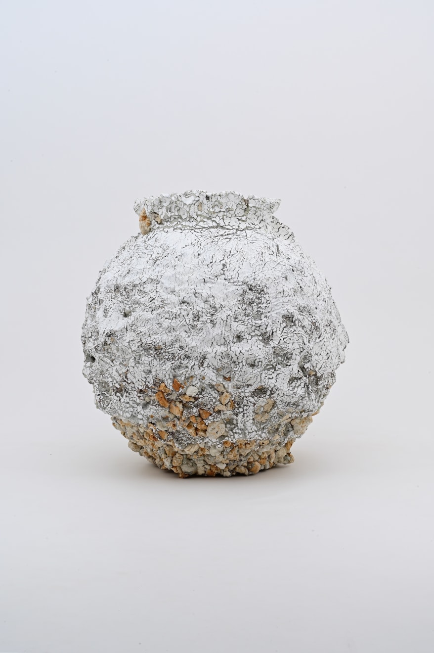 Masaomi Yasunaga, Melting vessel 溶ける器, 2024