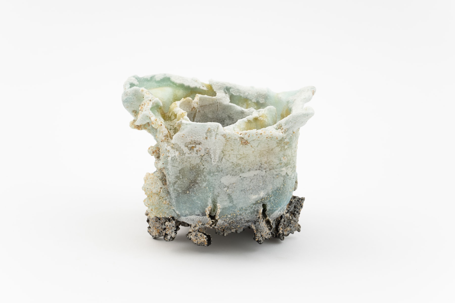 Masaomi Yasunaga, Crumbling, 2023
