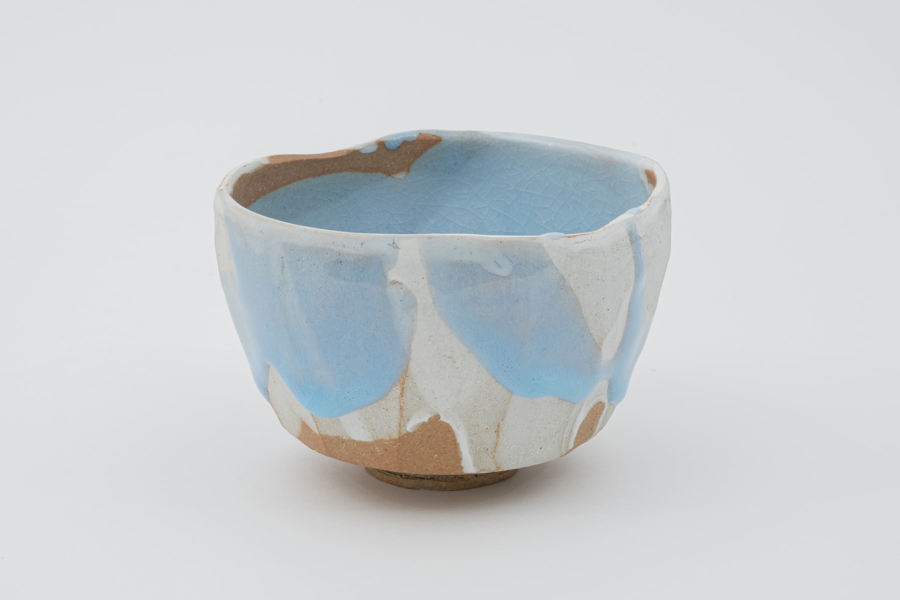 Hosai Matsubayashi XVI, Geppaku glaze Chawan / 月白釉流シ 茶碗, 2020