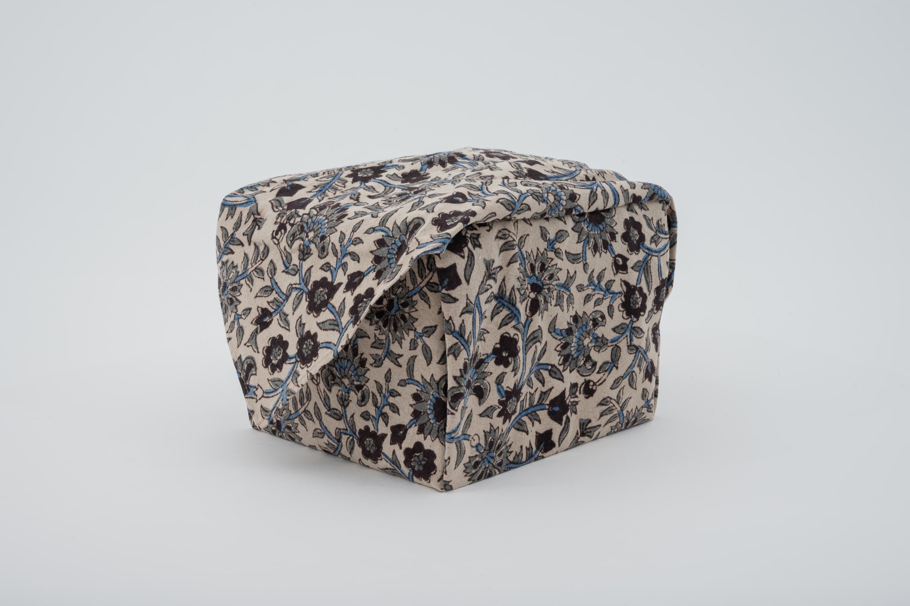 Hosai Matsubayashi XVI, Kase Tea bowl (deer back herame) 茶盌 (鹿背箆目), 2020