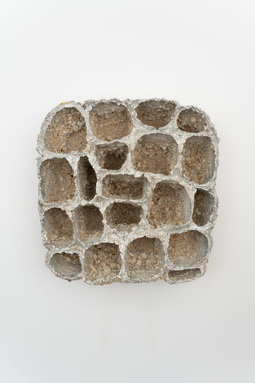 Masaomi Yasunaga, Skeleton of a box 箱の骨格, 2022