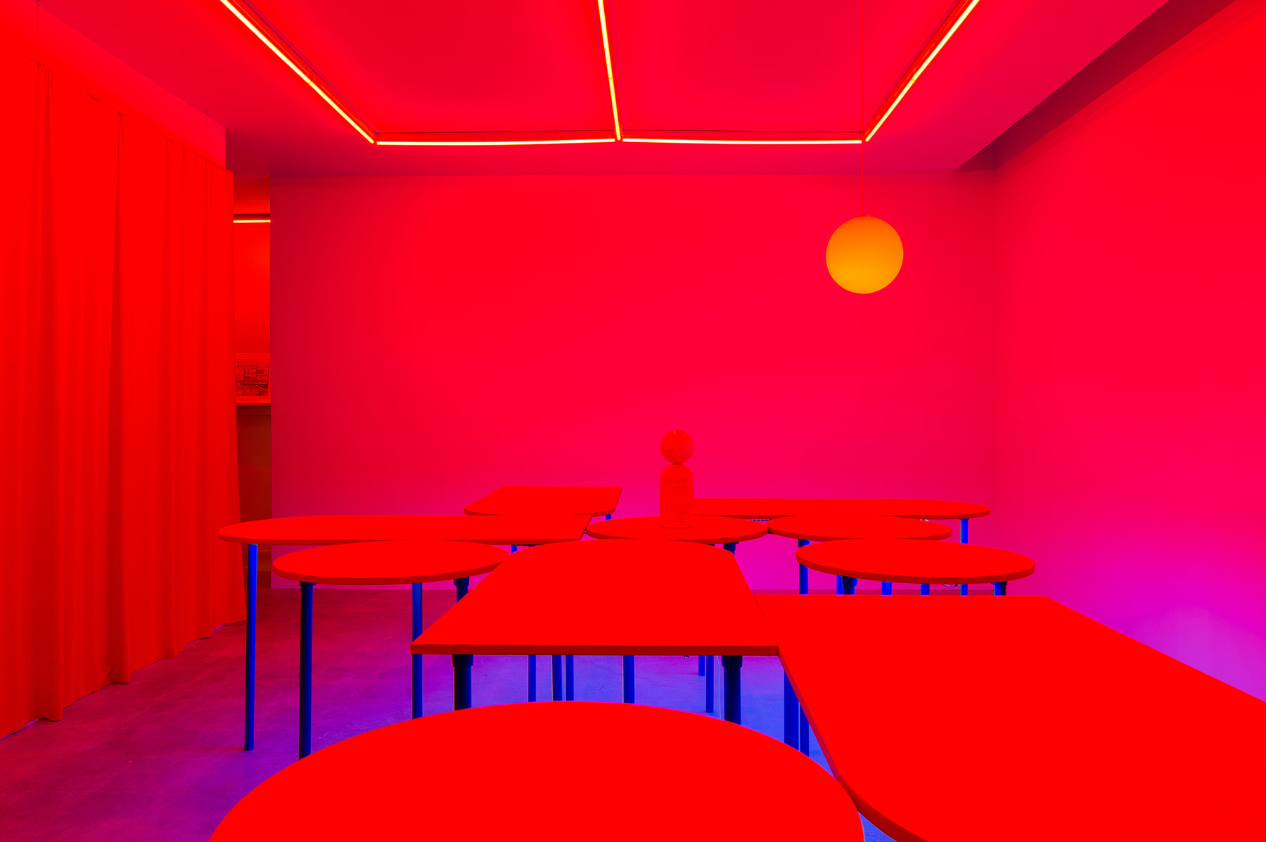 Takuro Tamayama, Installation (Eclipse Dance), 2019