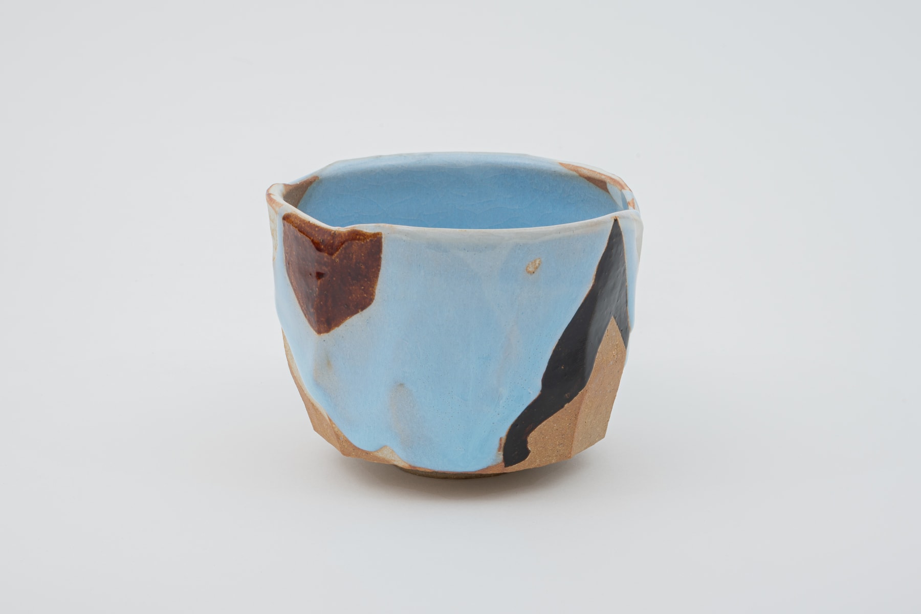 Hosai Matsubayashi XVI, Geppaku glaze with lacquer / 茶盌　陶漆合作　塗　西村圭功, 2020