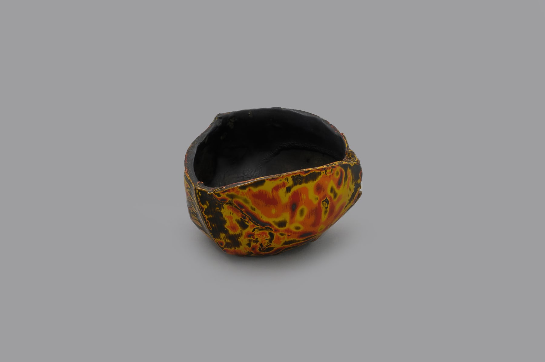 Keita Matsunaga, 脈脈- Myaku myaku - (orange-black) guinomi, 2019