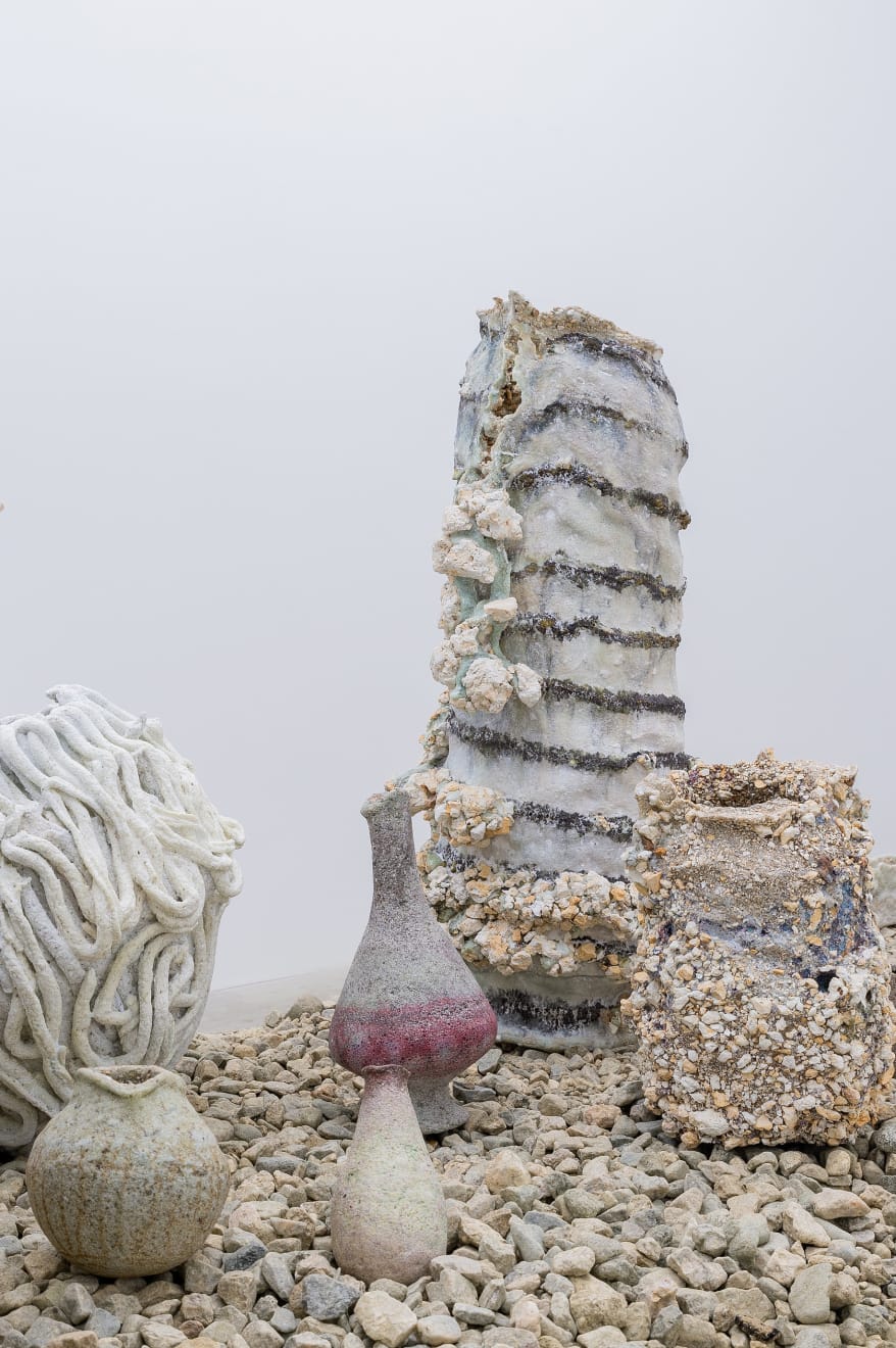 Masaomi Yasunaga, 熔ける器 / melting vessel, 2019