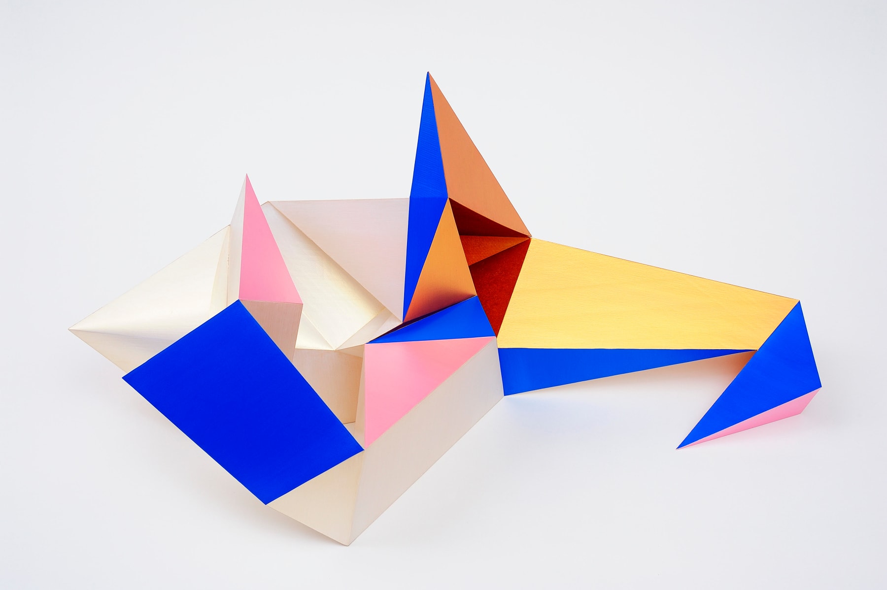 Samara Adamson - Pinczewski, Around the corner 9, 2022